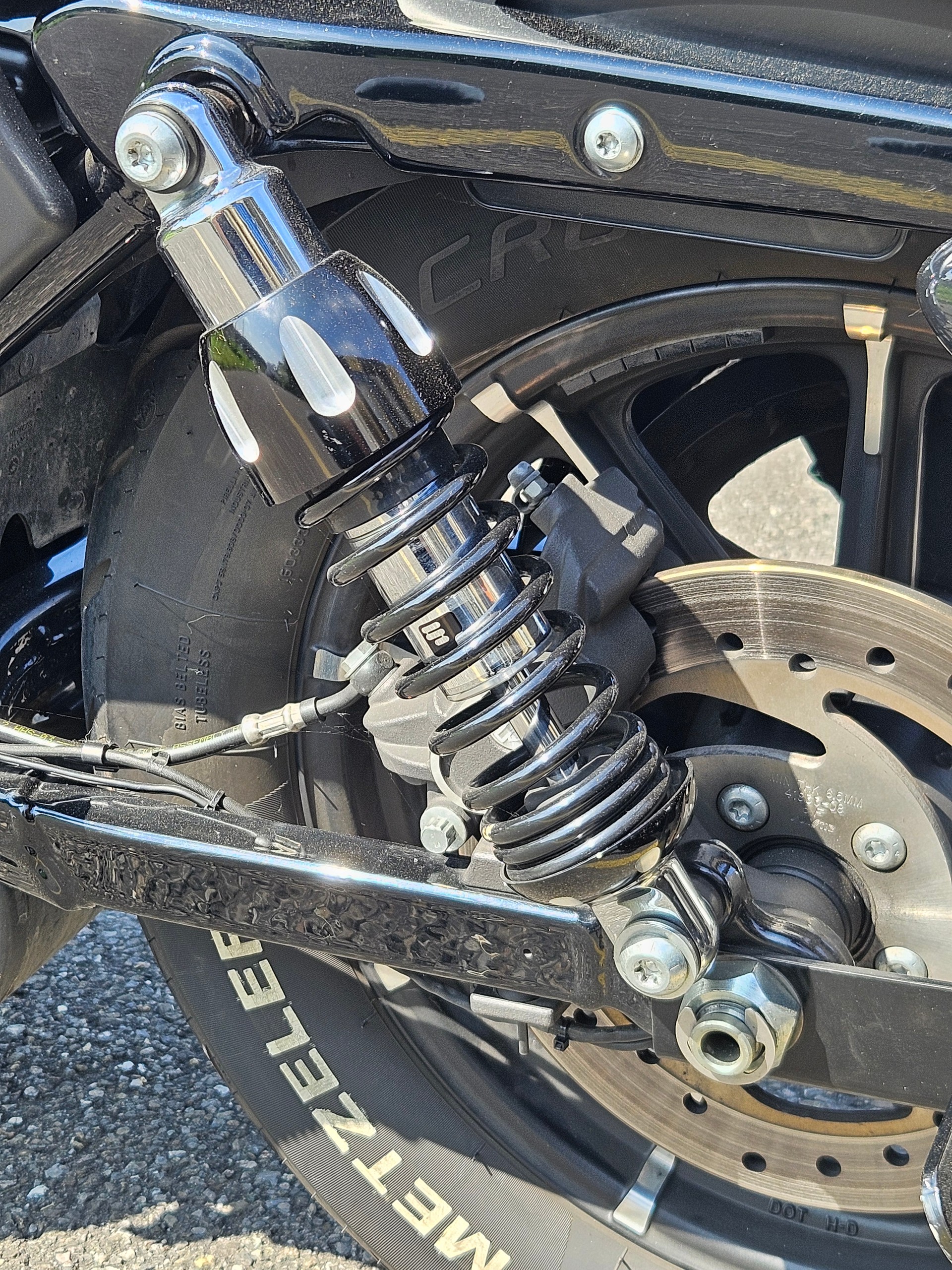 HARLEY-DAVIDSON XL 883 N Sportster Iron ABS-image-6