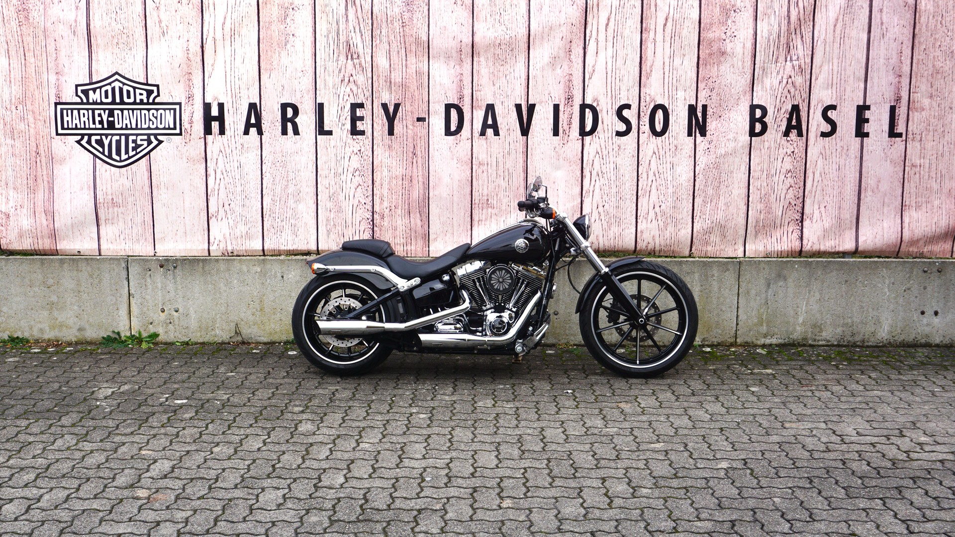HARLEY-DAVIDSON FXSB Breakout 103 ABS
