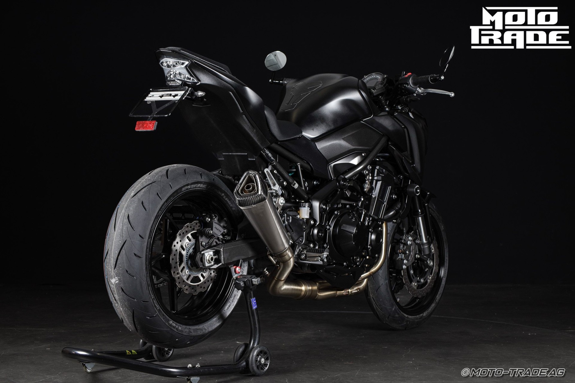 KAWASAKI Z 900 ZART-showroom-element-2