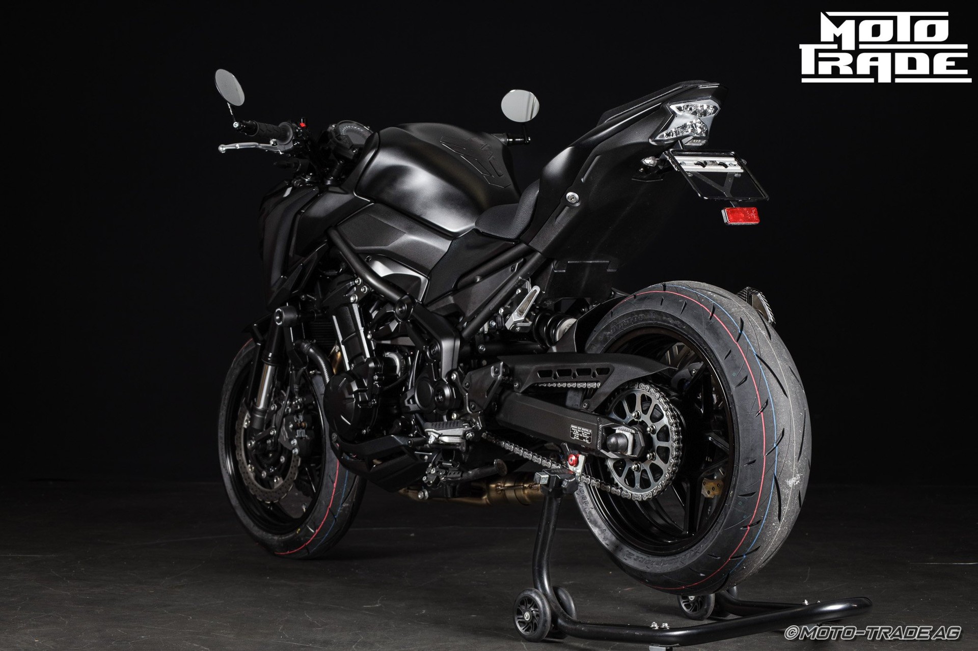KAWASAKI Z 900 ZART-showroom-element-3
