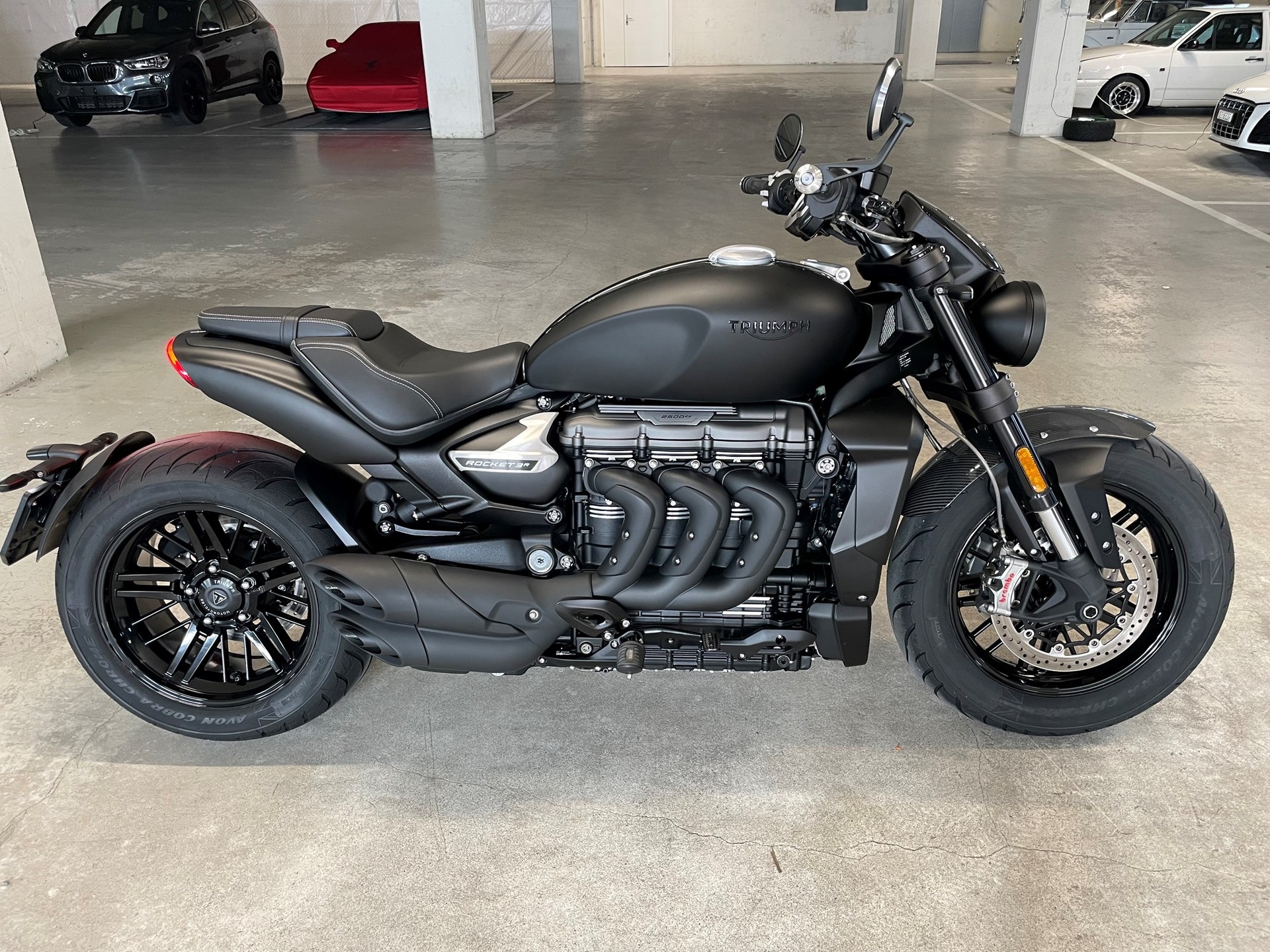 ROCKET R BLACK Rubber Knee Pads Triumph Motorcycles