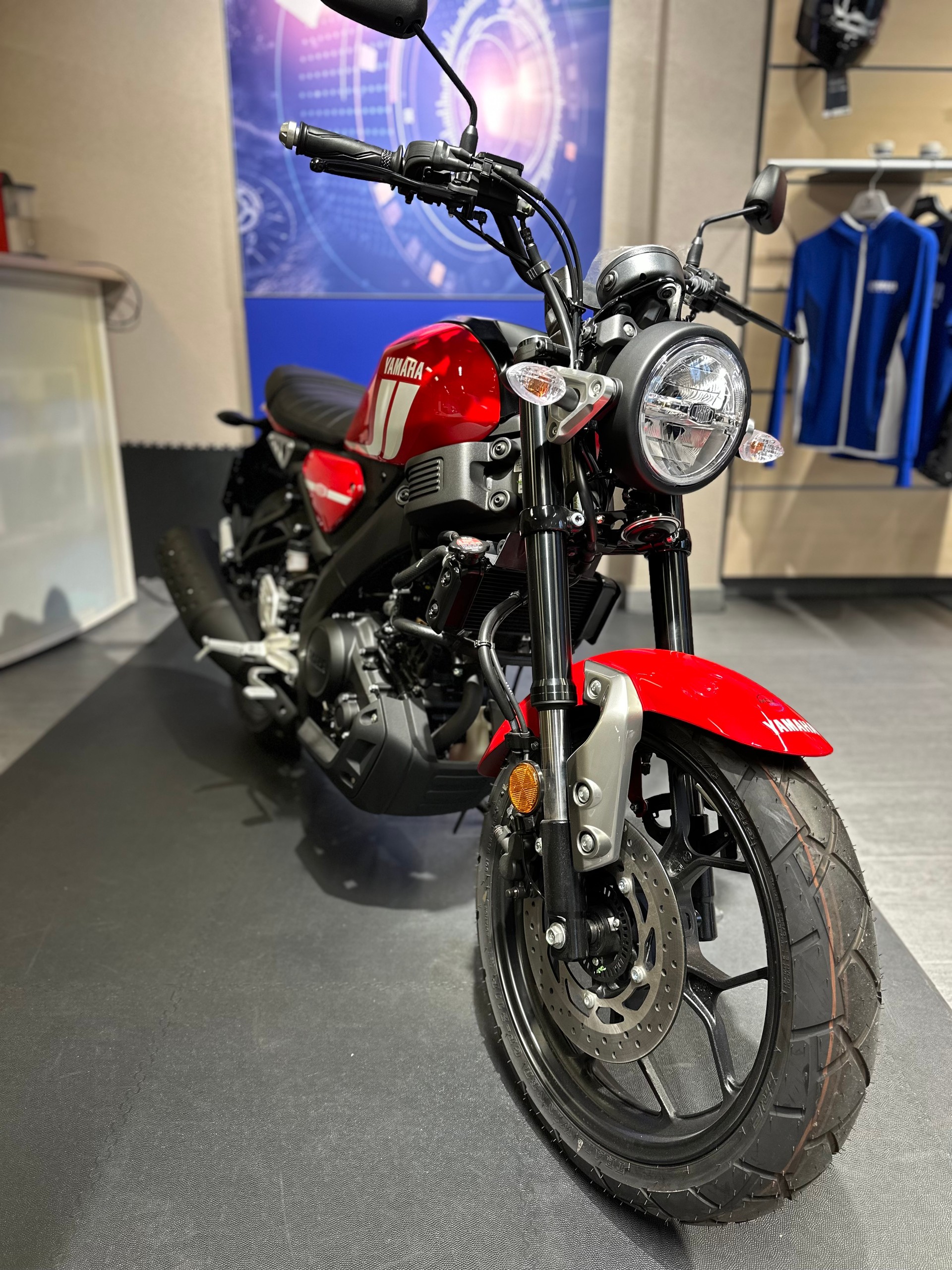 YAMAHA XSR 125