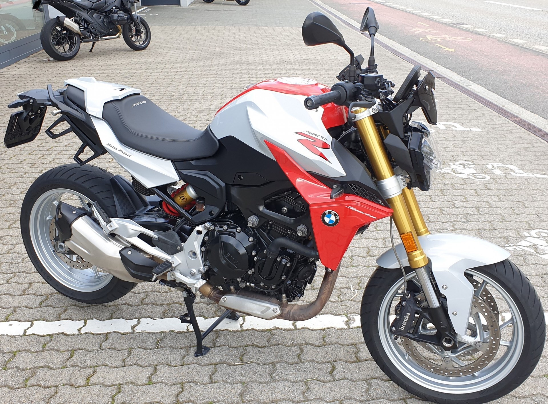 BMW F 900 R Sport-image-1