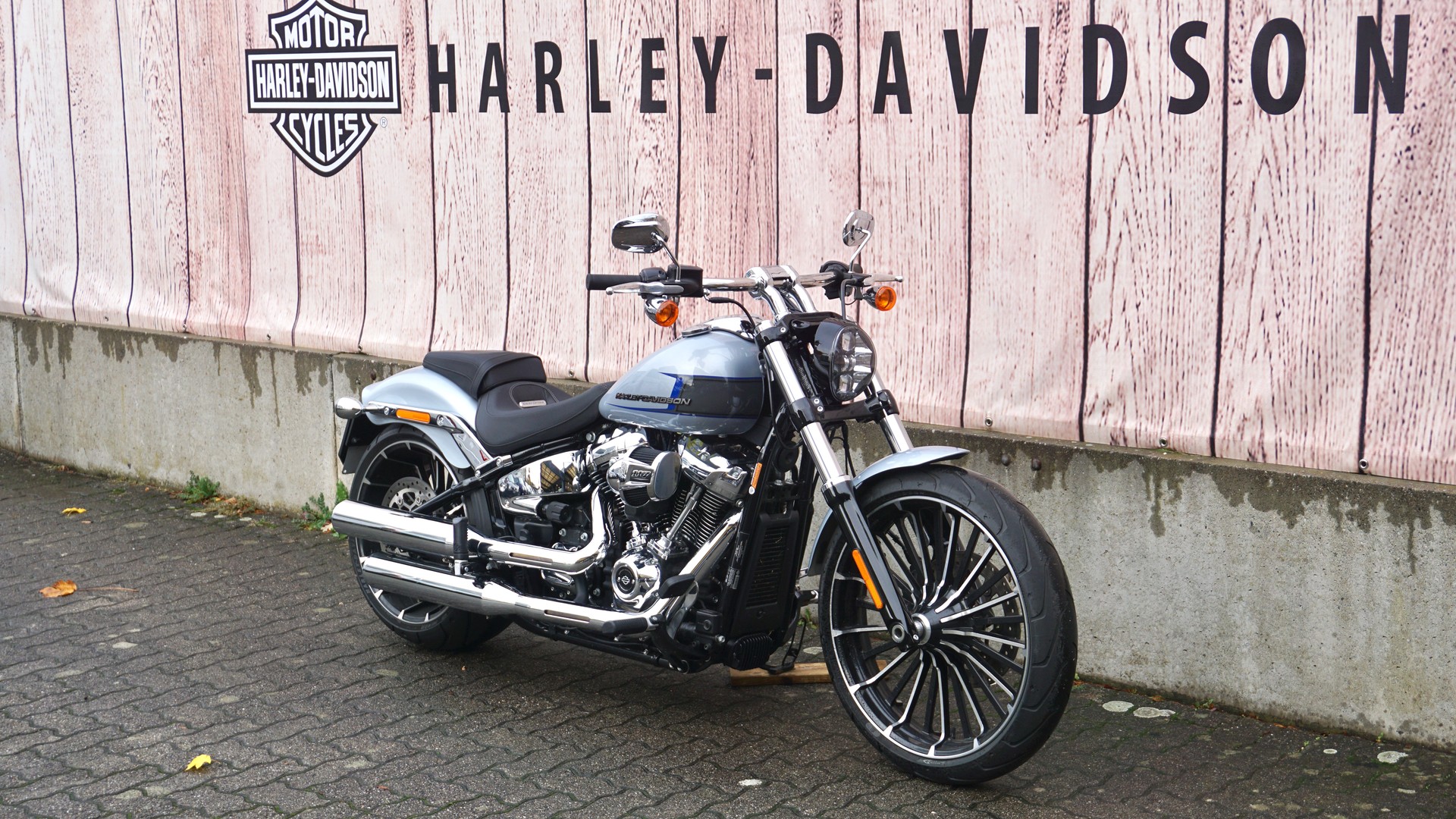 HARLEY-DAVIDSON FXBR Breakout 117-image-1