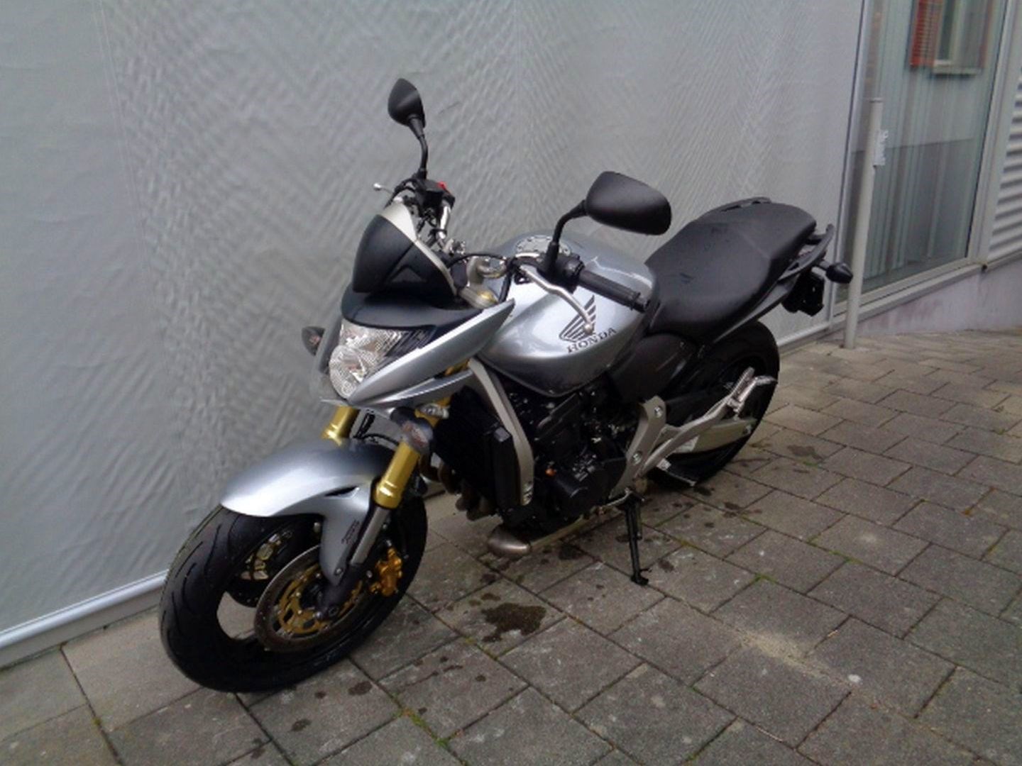 HONDA CB 600 FA-showroom-element-1