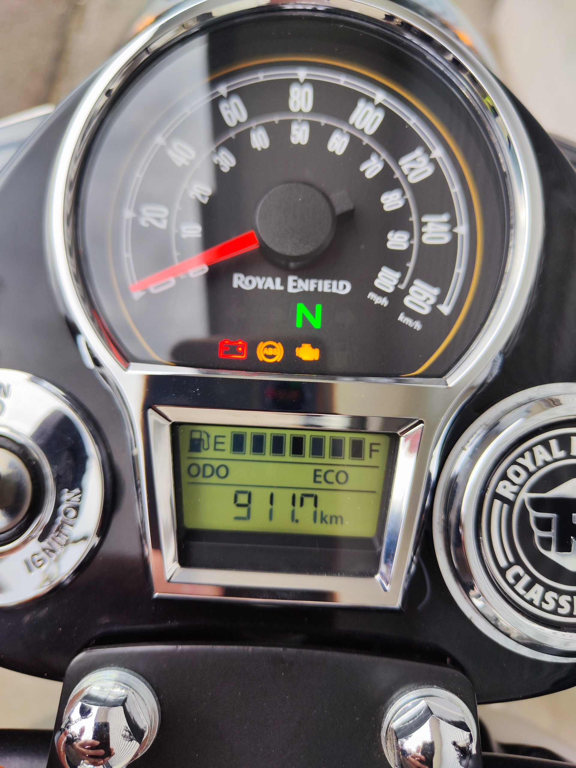 ROYAL ENFIELD Classic 350-showroom-element-2