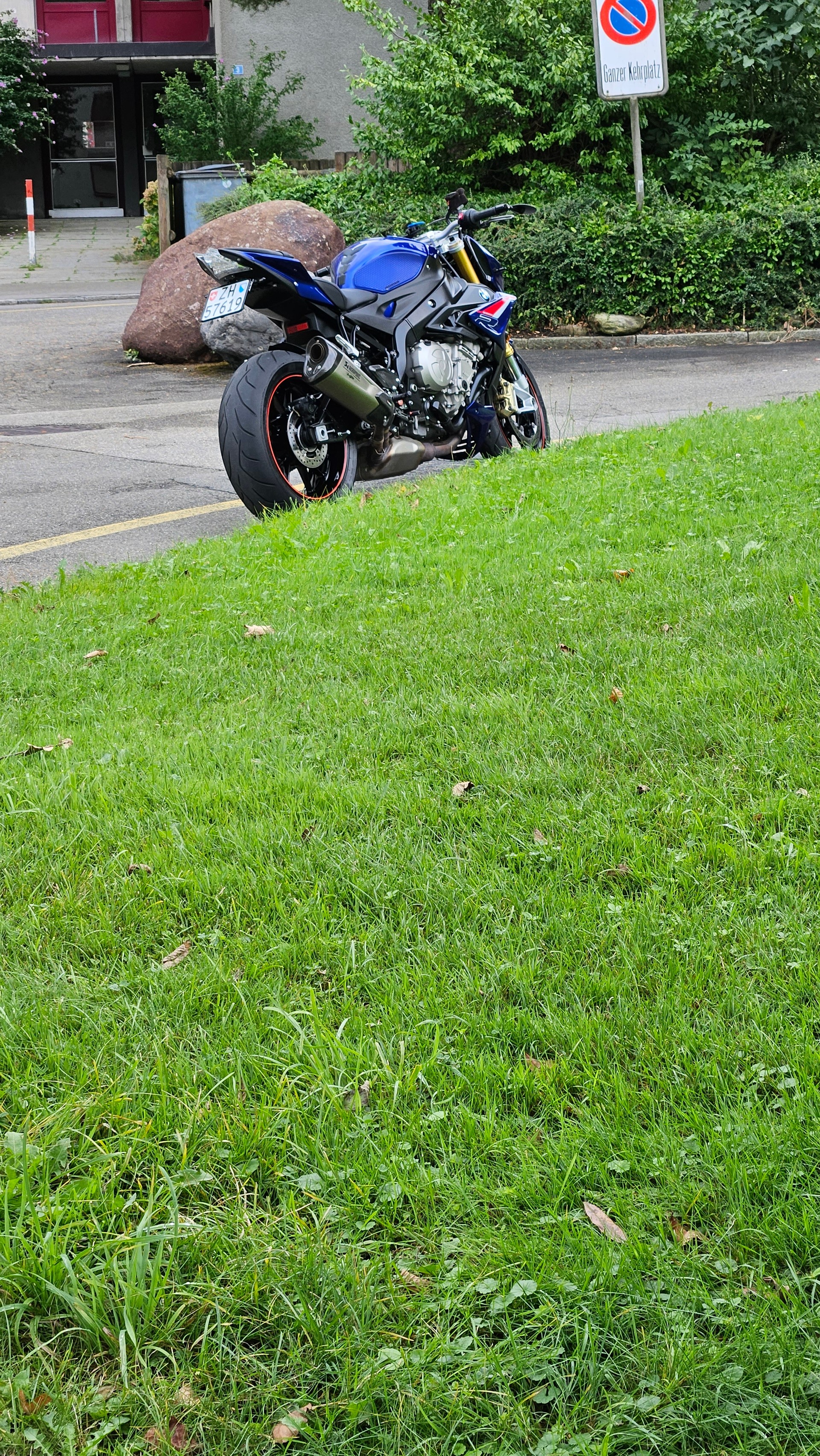 BMW S 1000 R ABS-image-1