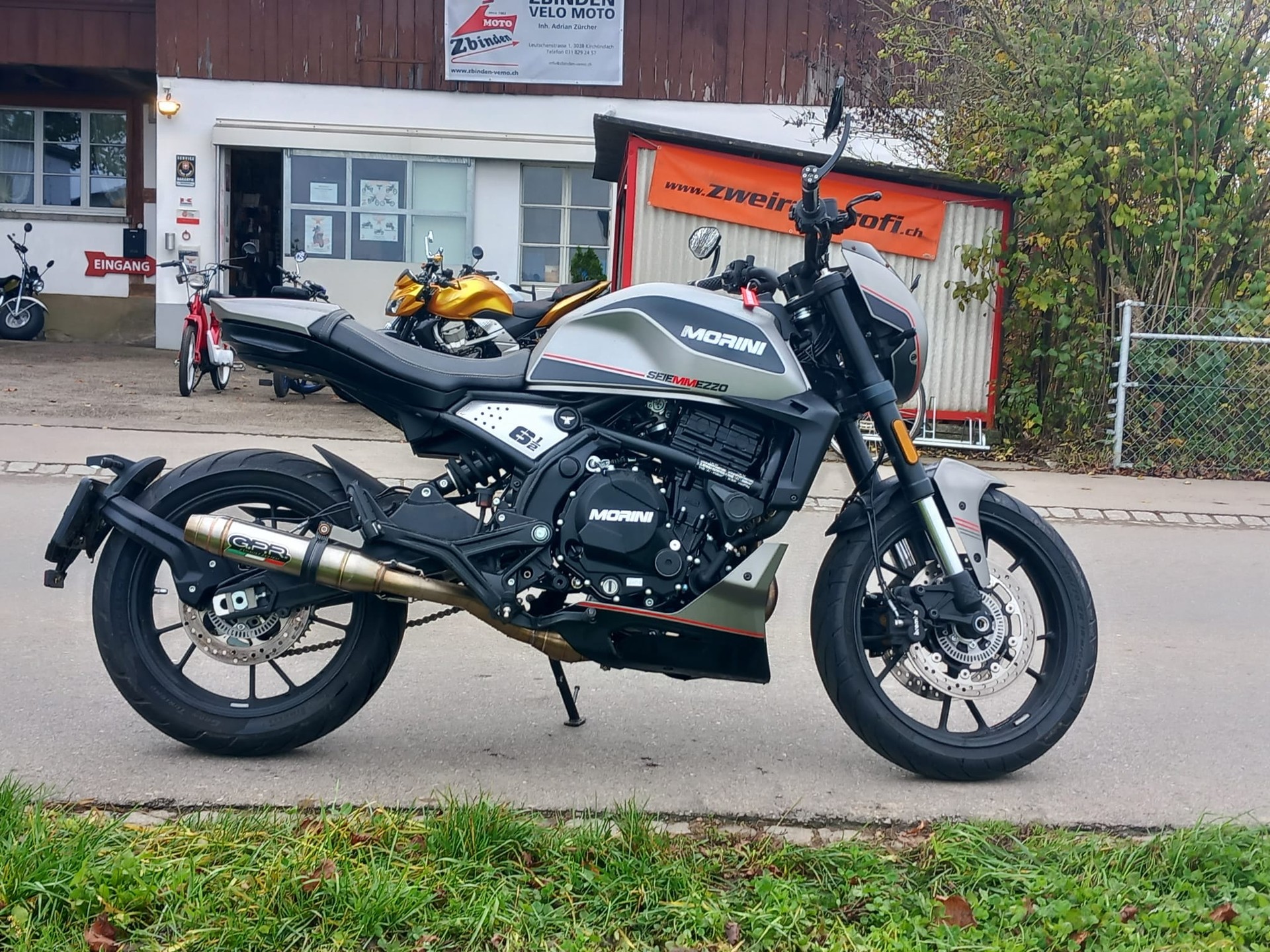 MOTO MORINI Seiemmezzo STR