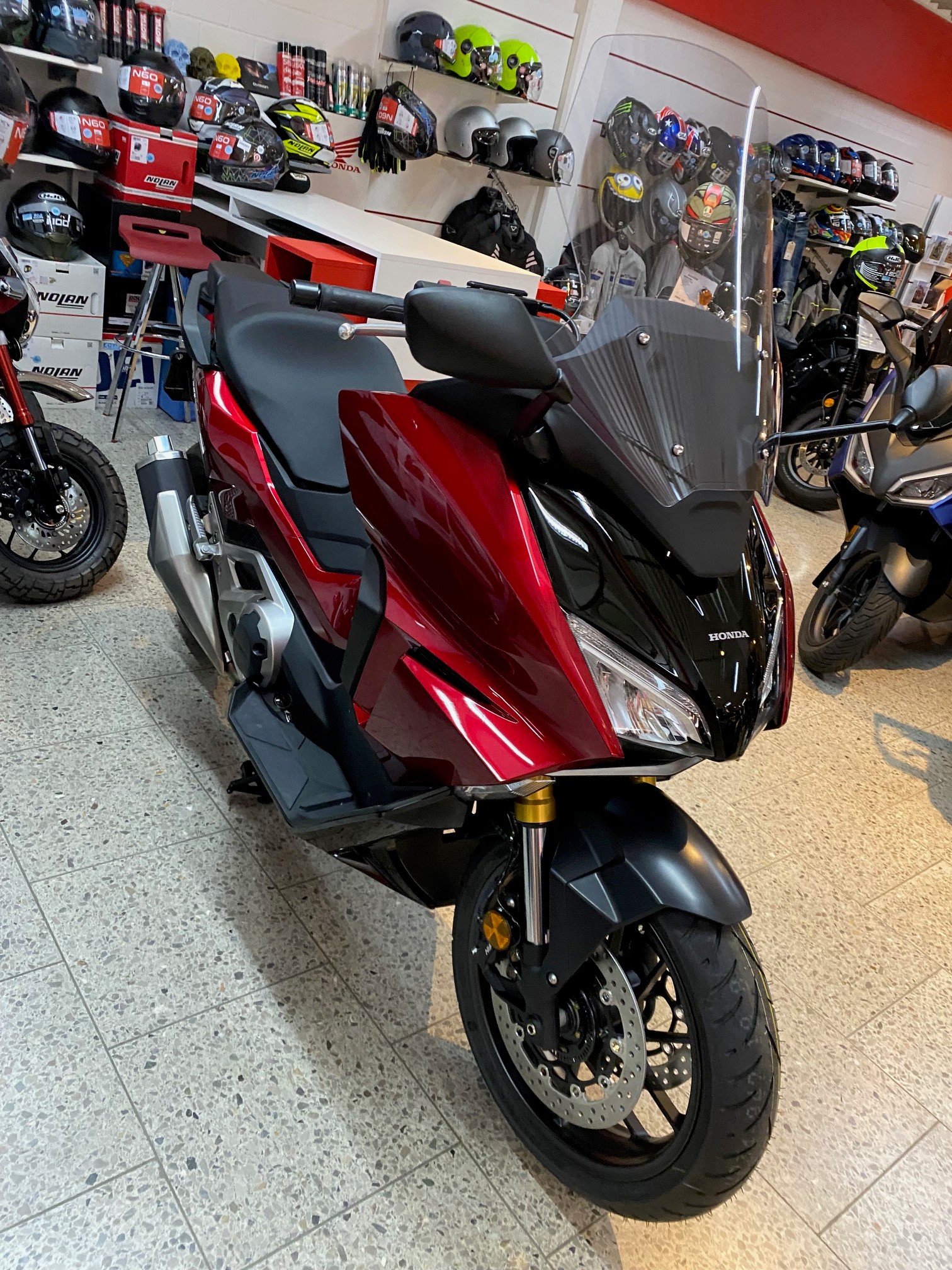 HONDA NSS 750