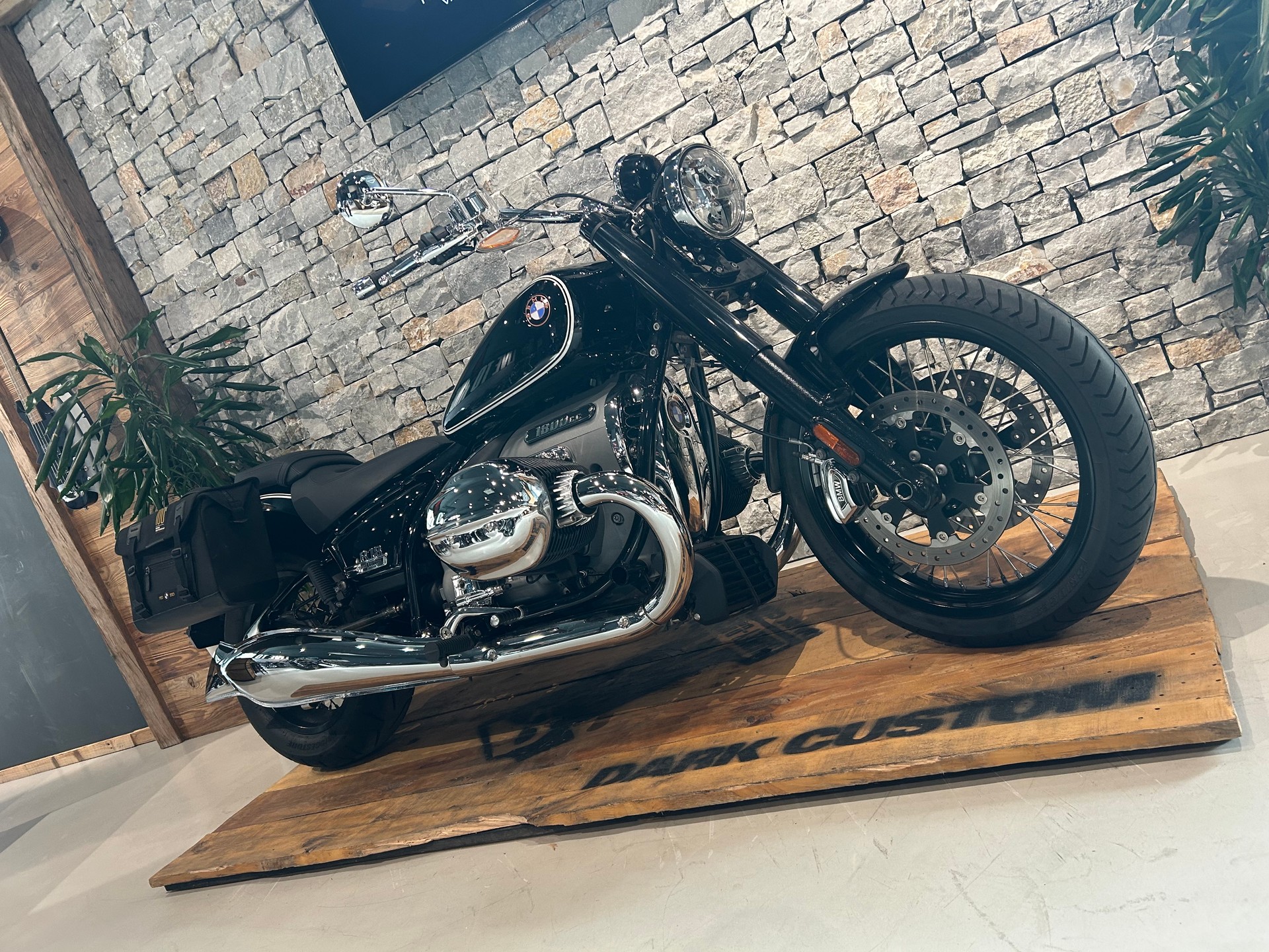 BMW R 18