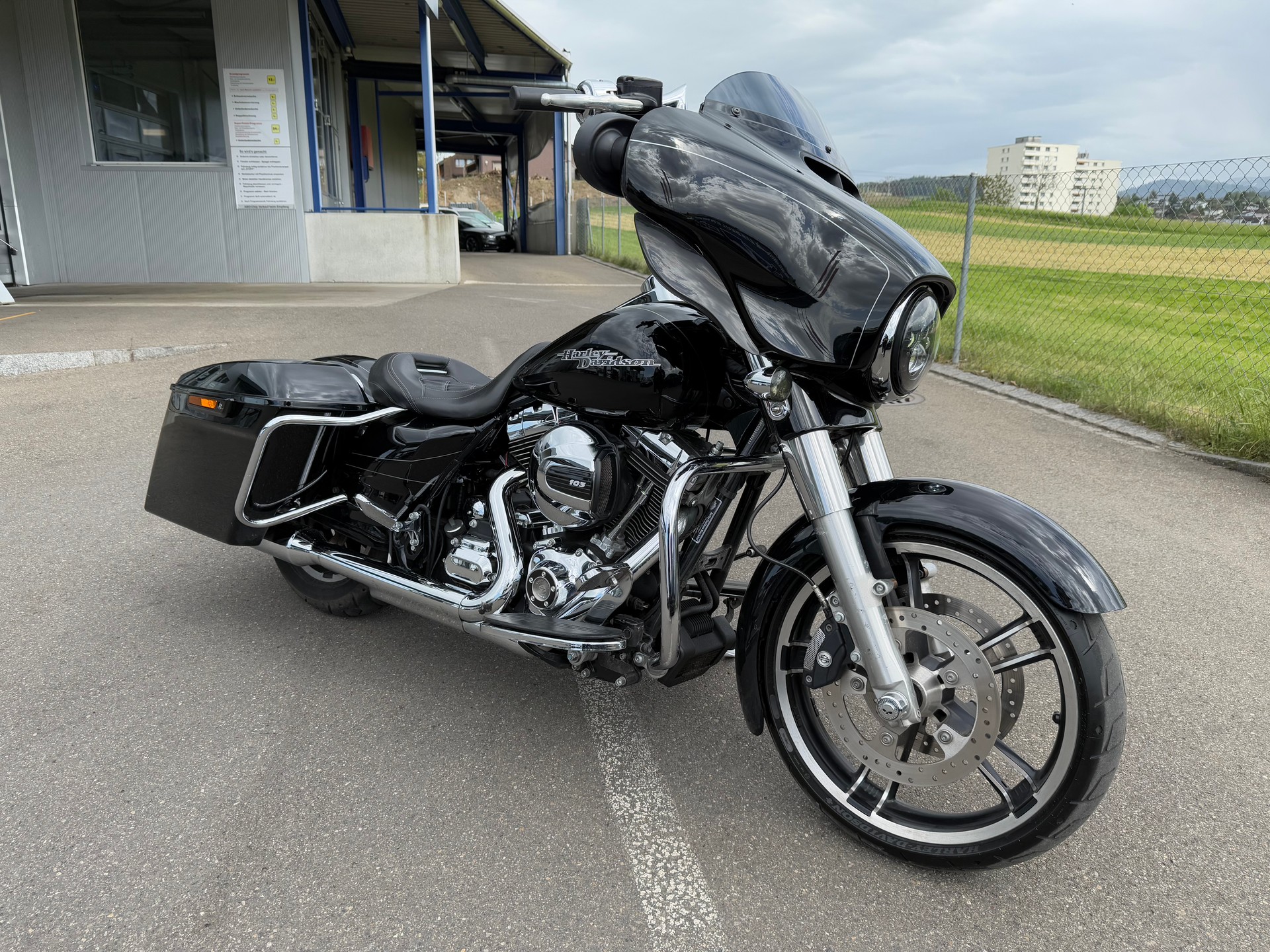 HARLEY-DAVIDSON FLHXS Street Glide Special ABS-image-0