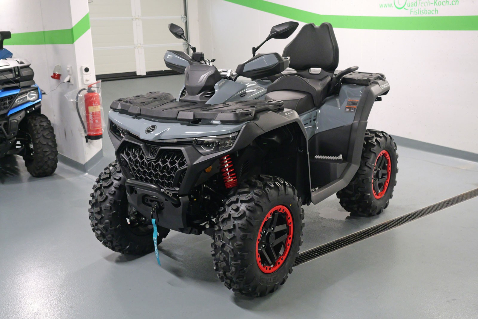 CF MOTO C Force 850 Touring Premium-showroom-element-2