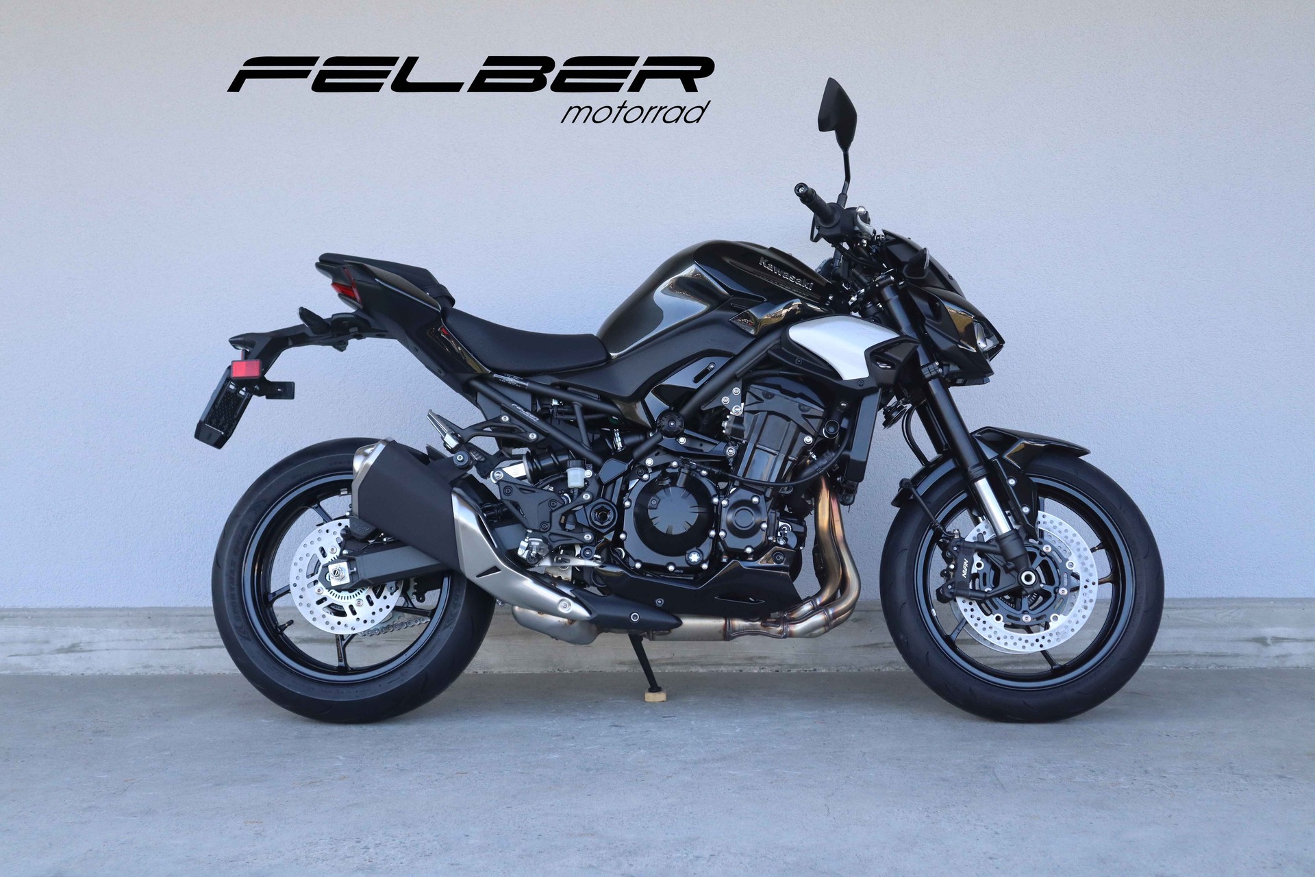 KAWASAKI Z 900-image-0