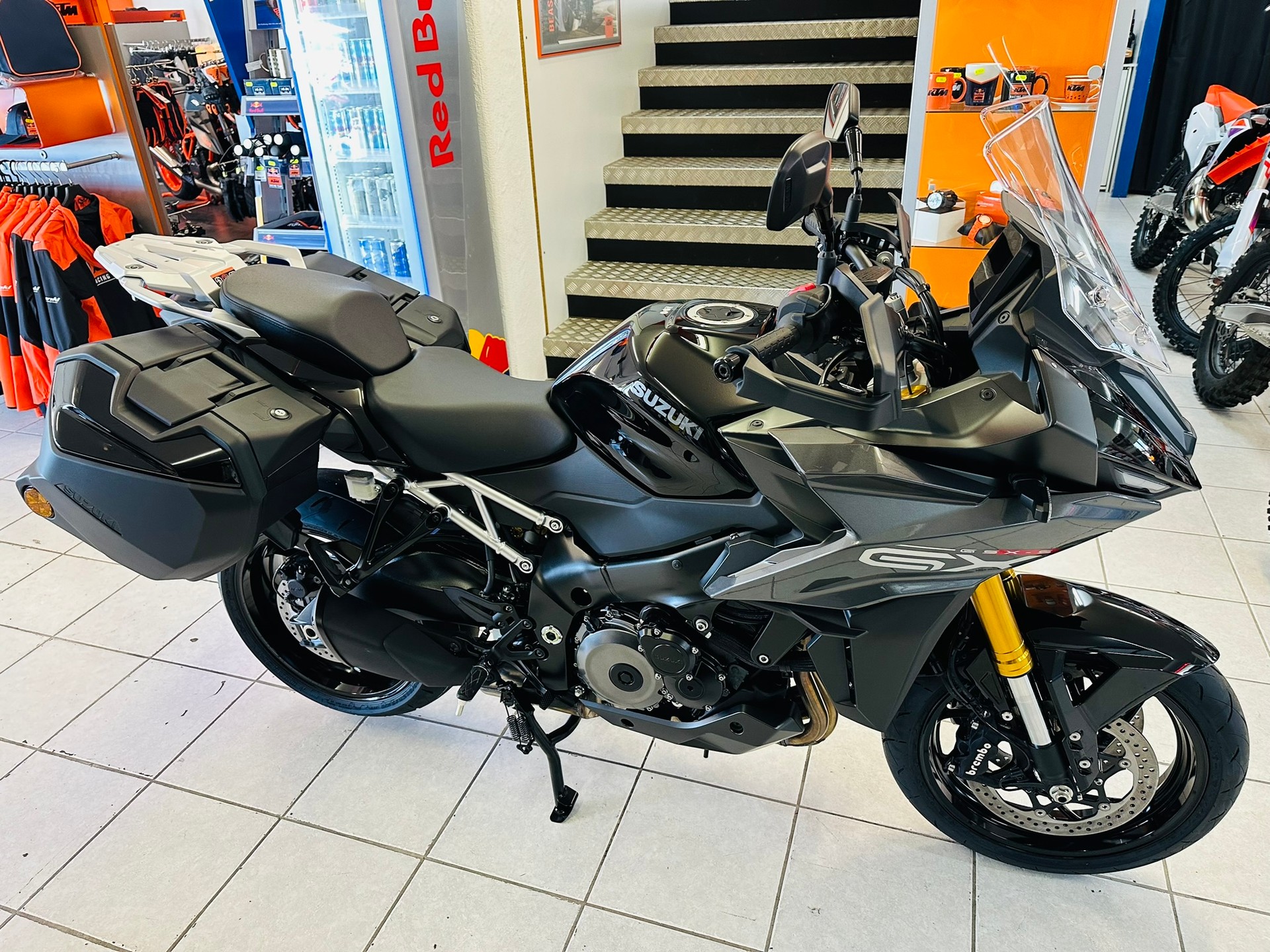 SUZUKI GX Travel-showroom-element-2