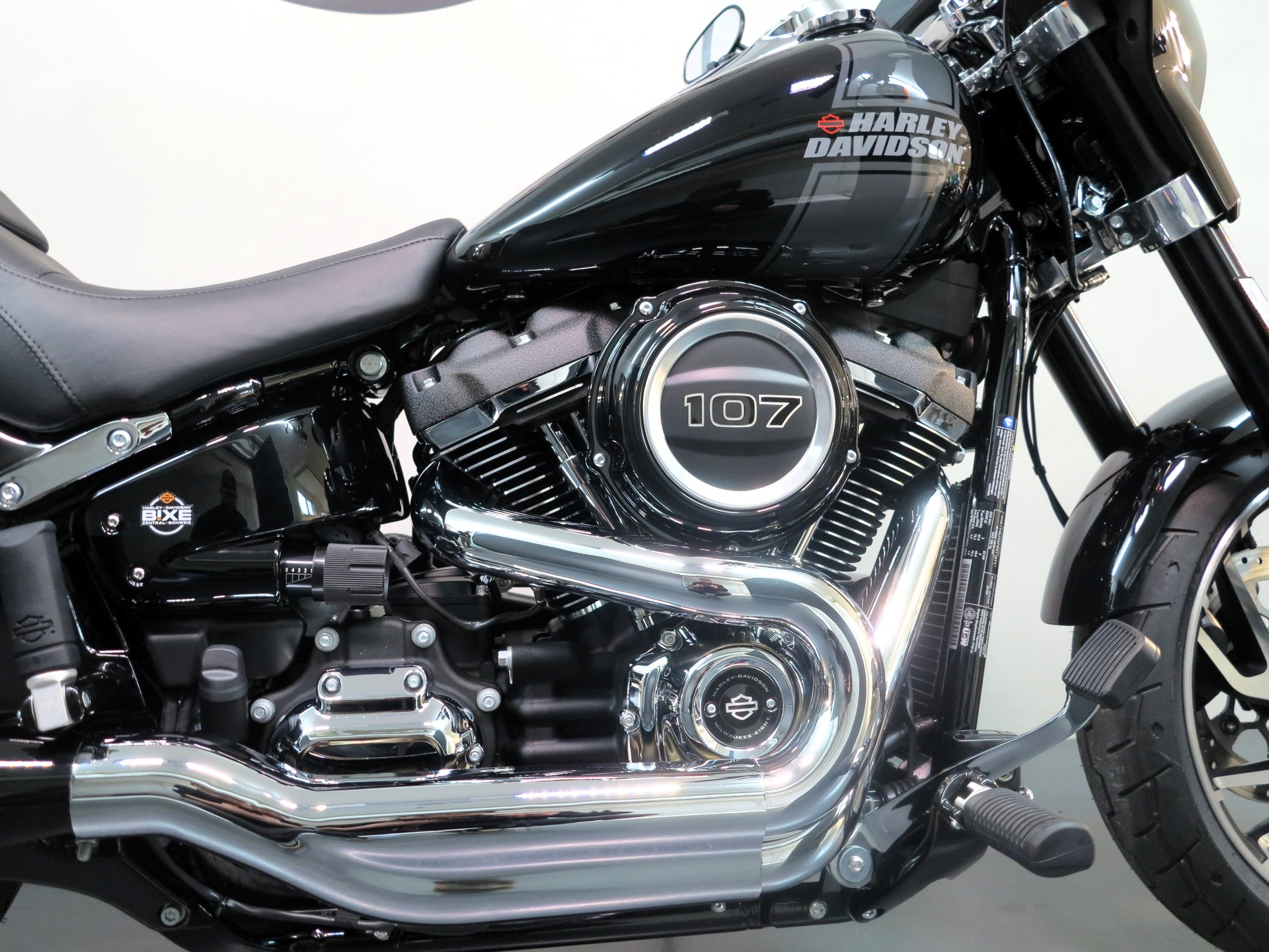 HARLEY-DAVIDSON FLSB Sport Glide Deluxe 107-image-3
