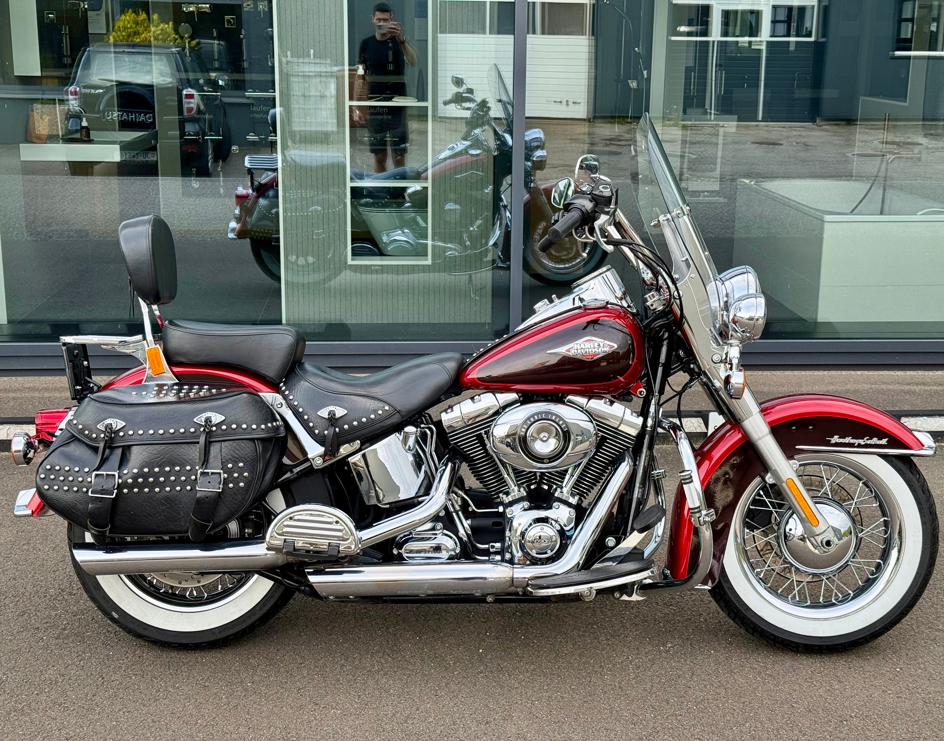 HARLEY-DAVIDSON FLSTC Softail Heritage Classic ABS-showroom-element-3