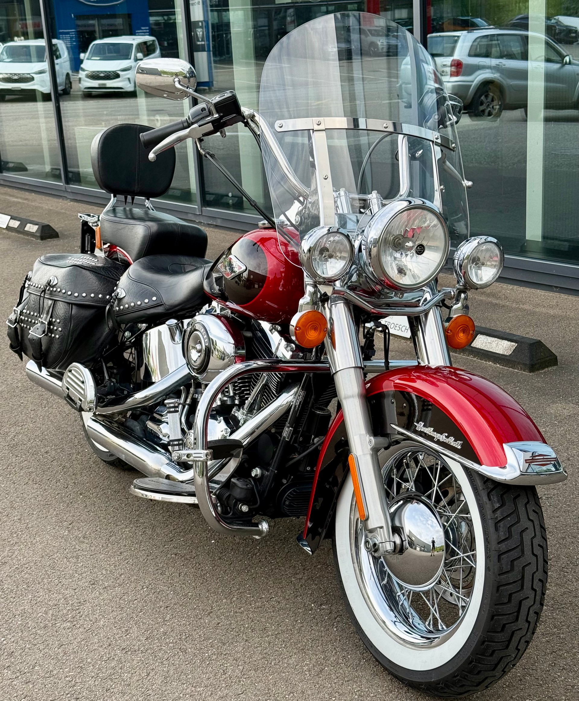 HARLEY-DAVIDSON FLSTC Softail Heritage Classic ABS-showroom-element-2