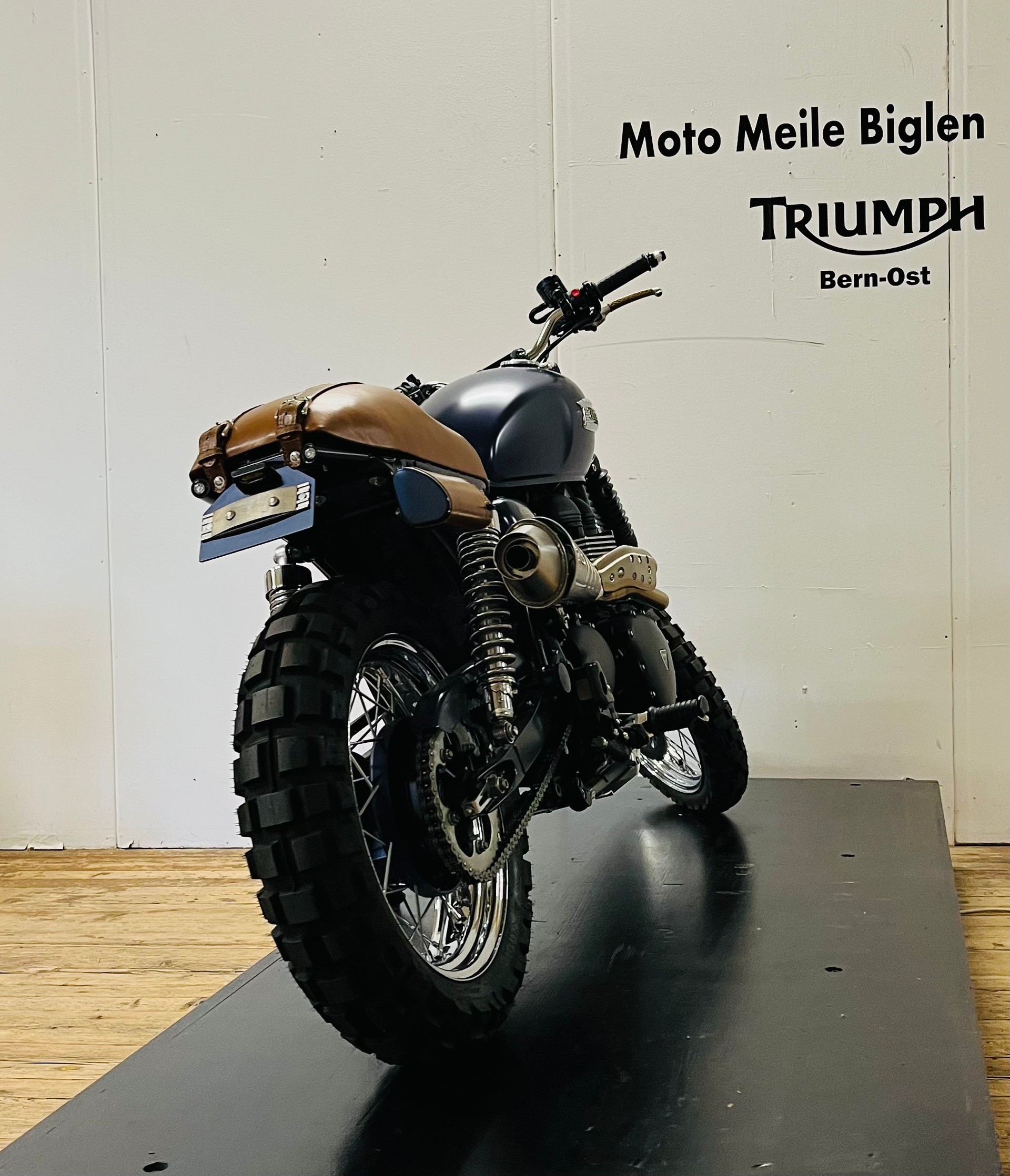 TRIUMPH Scrambler 900-showroom-element-2