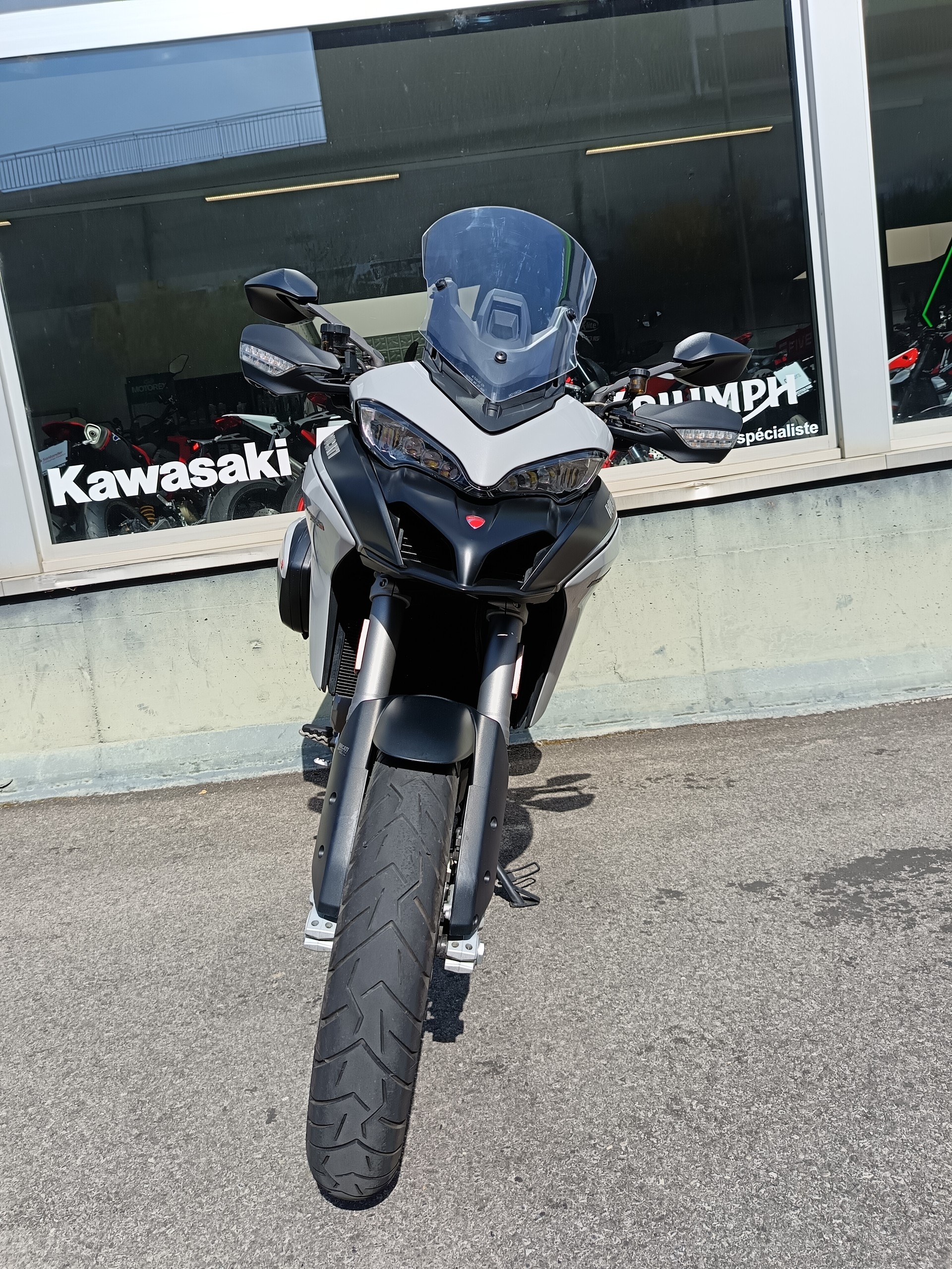 DUCATI Multistrada 950 S Touring Pack-showroom-element-3