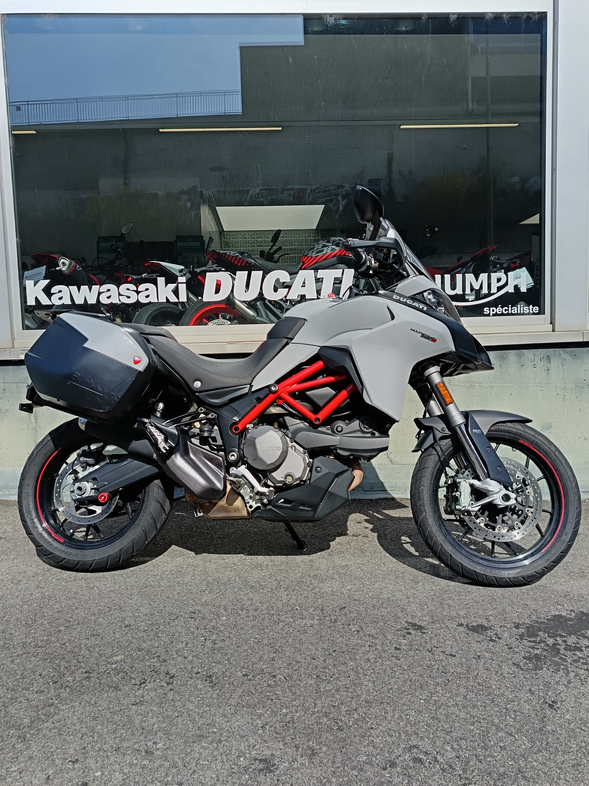 DUCATI Multistrada 950 S Touring Pack-showroom-element-1
