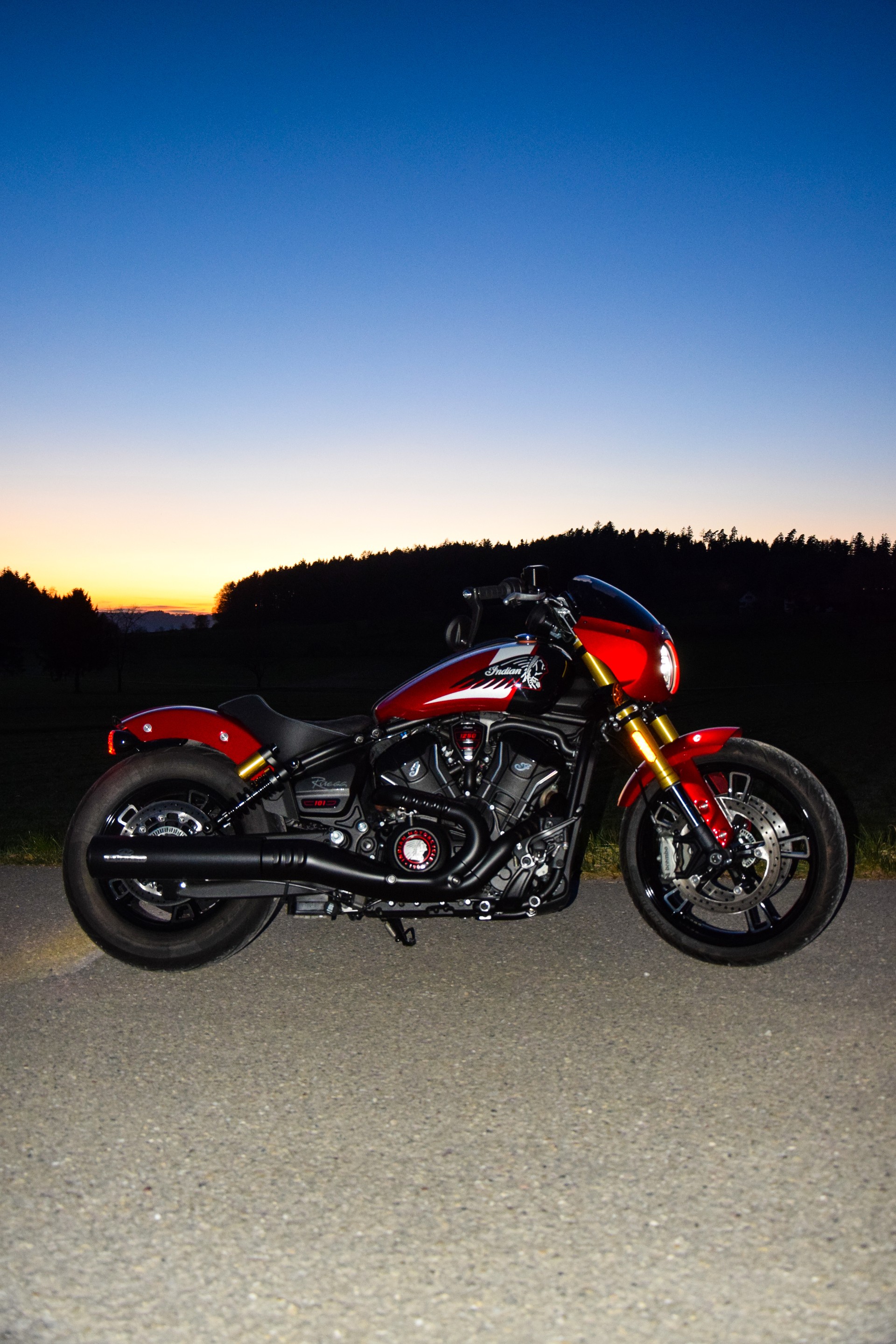 INDIAN 101-showroom-element-1