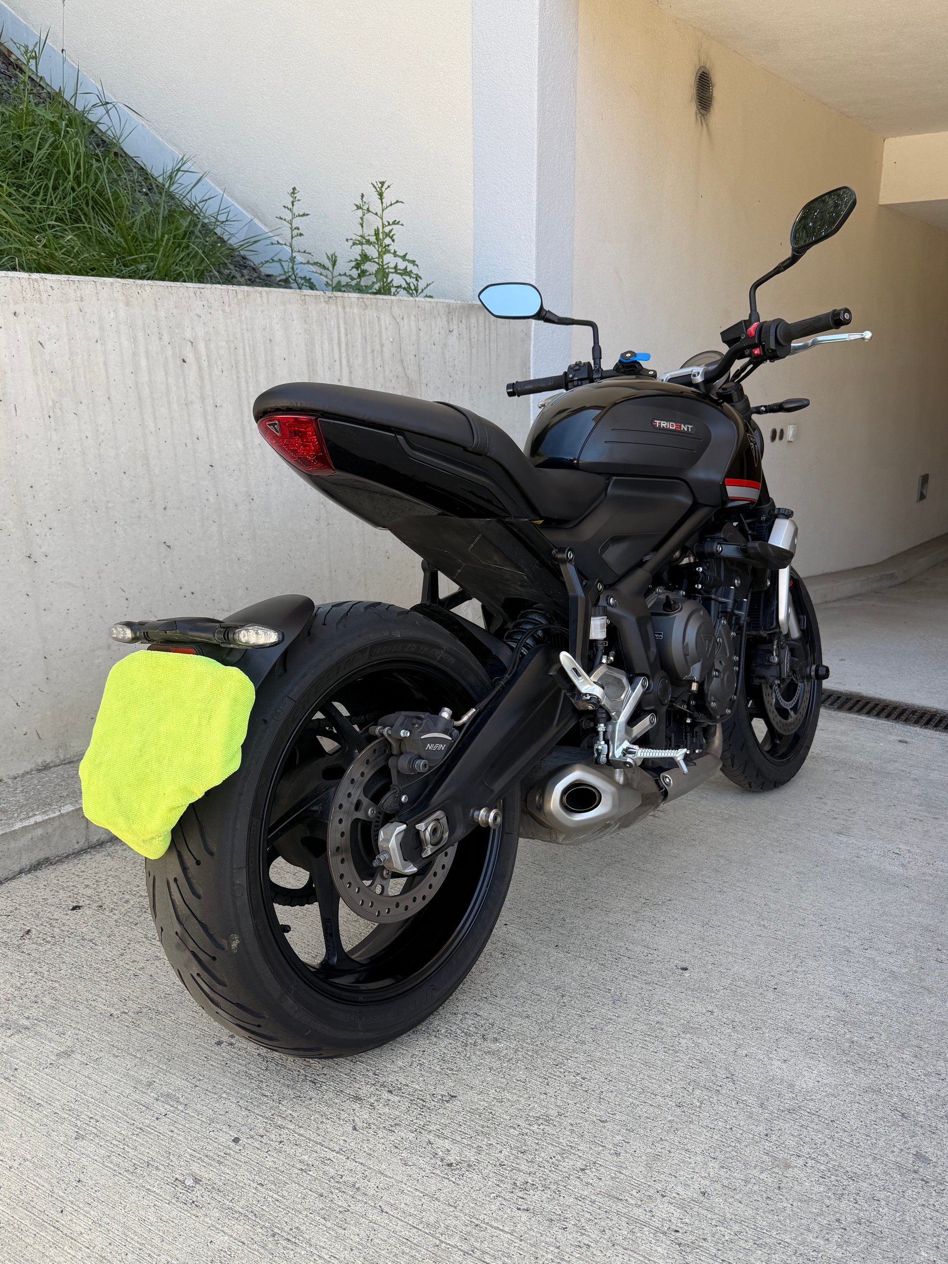 TRIUMPH Trident 660-image-3
