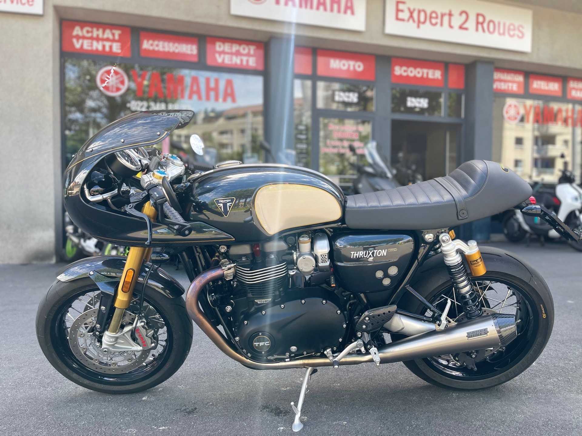 TRIUMPH Thruxton TFC1200 i ABS-showroom-element-3