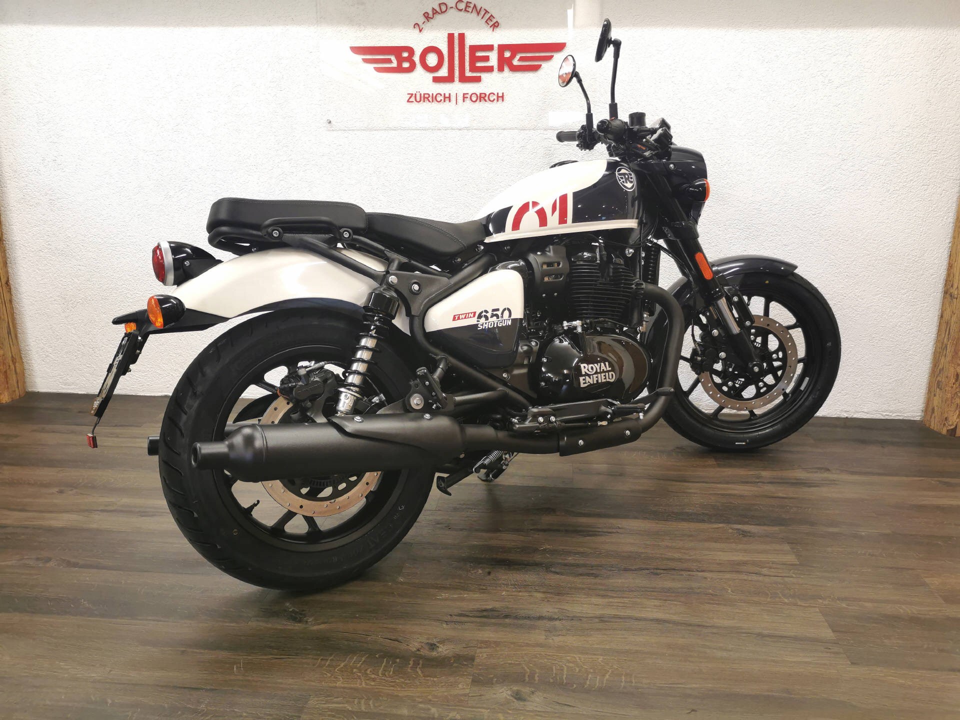 ROYAL ENFIELD SHOTGUN 650-showroom-element-3