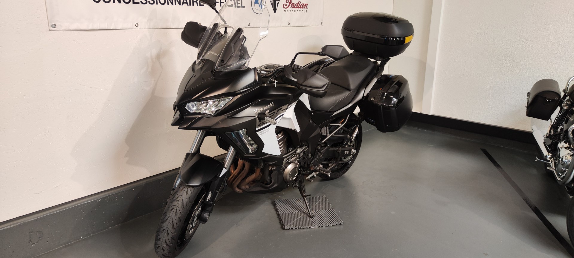 KAWASAKI Versys 1000-showroom-element-2
