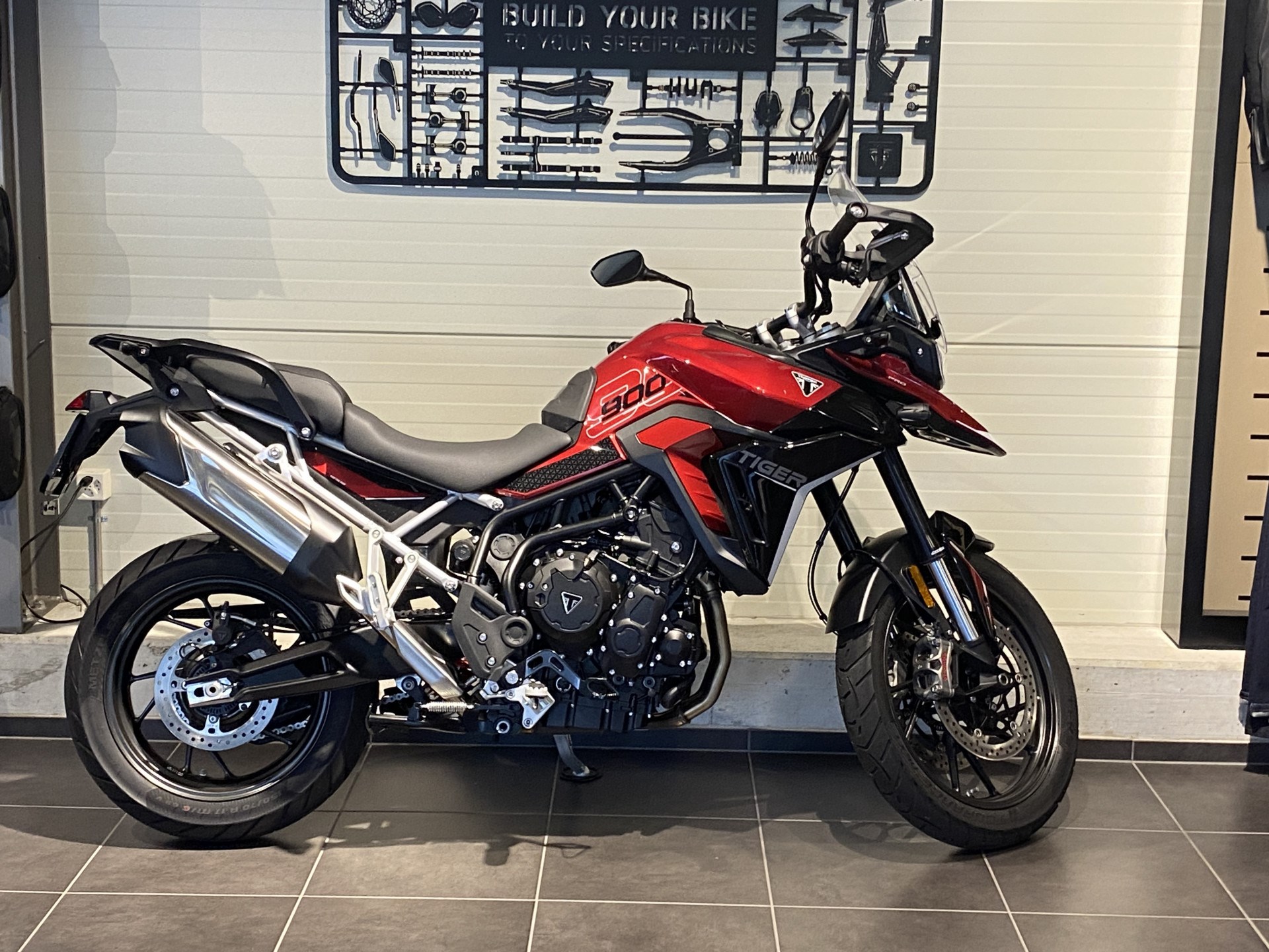 TRIUMPH Tiger 900 GT Pro-showroom-element-3