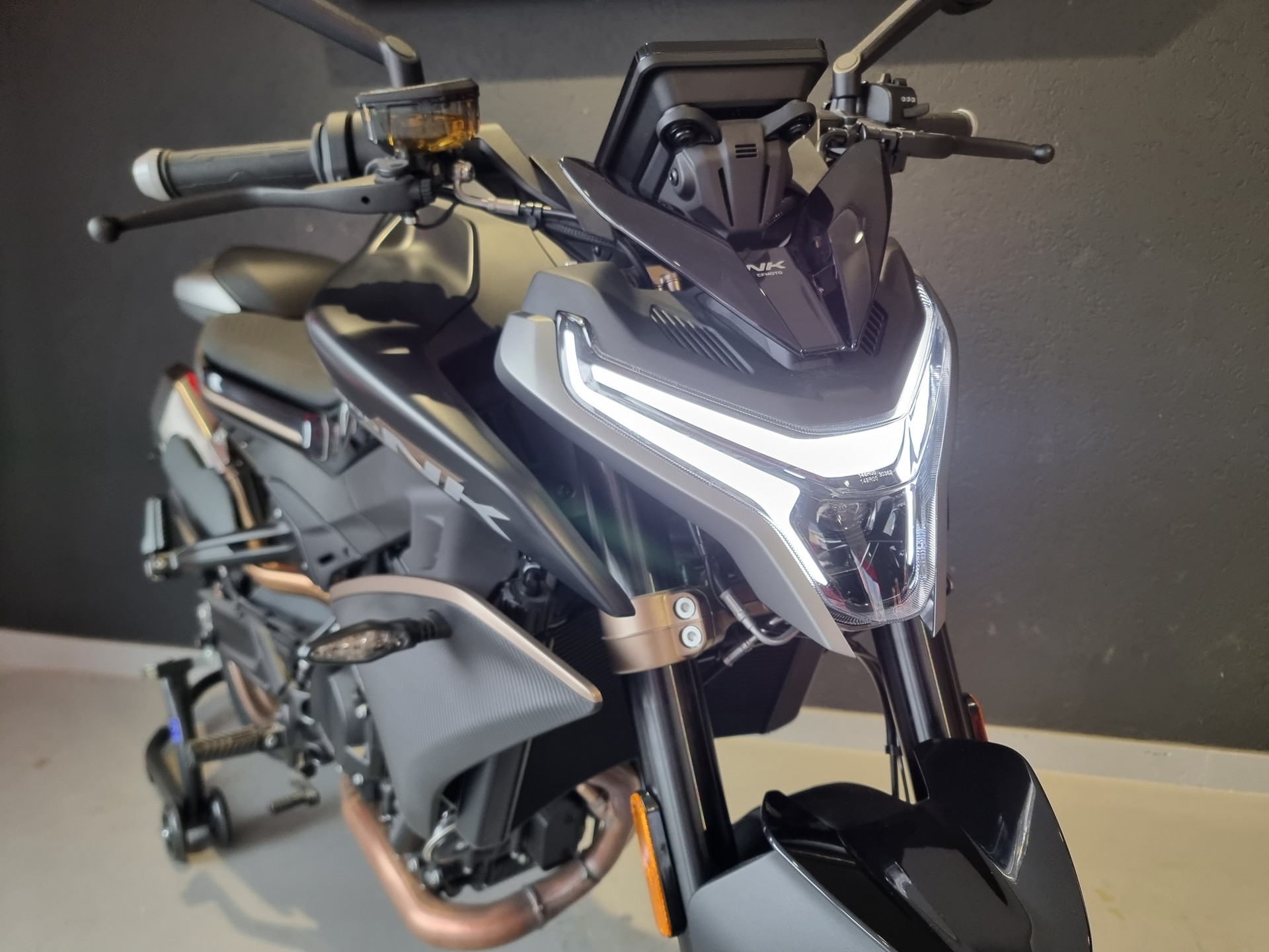 CF MOTO 800 NK Advanced-image-8