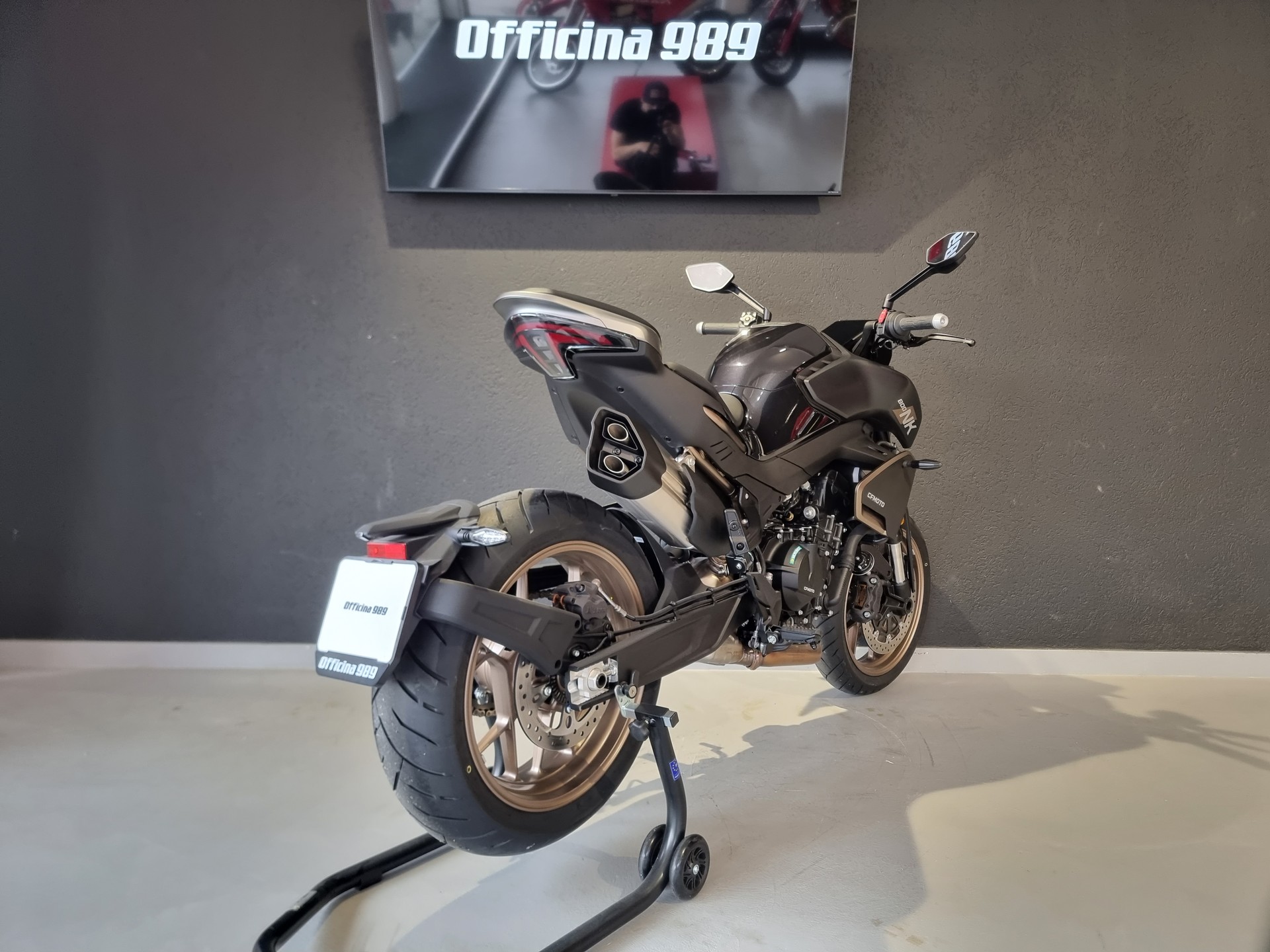 CF MOTO 800 NK Advanced-image-4