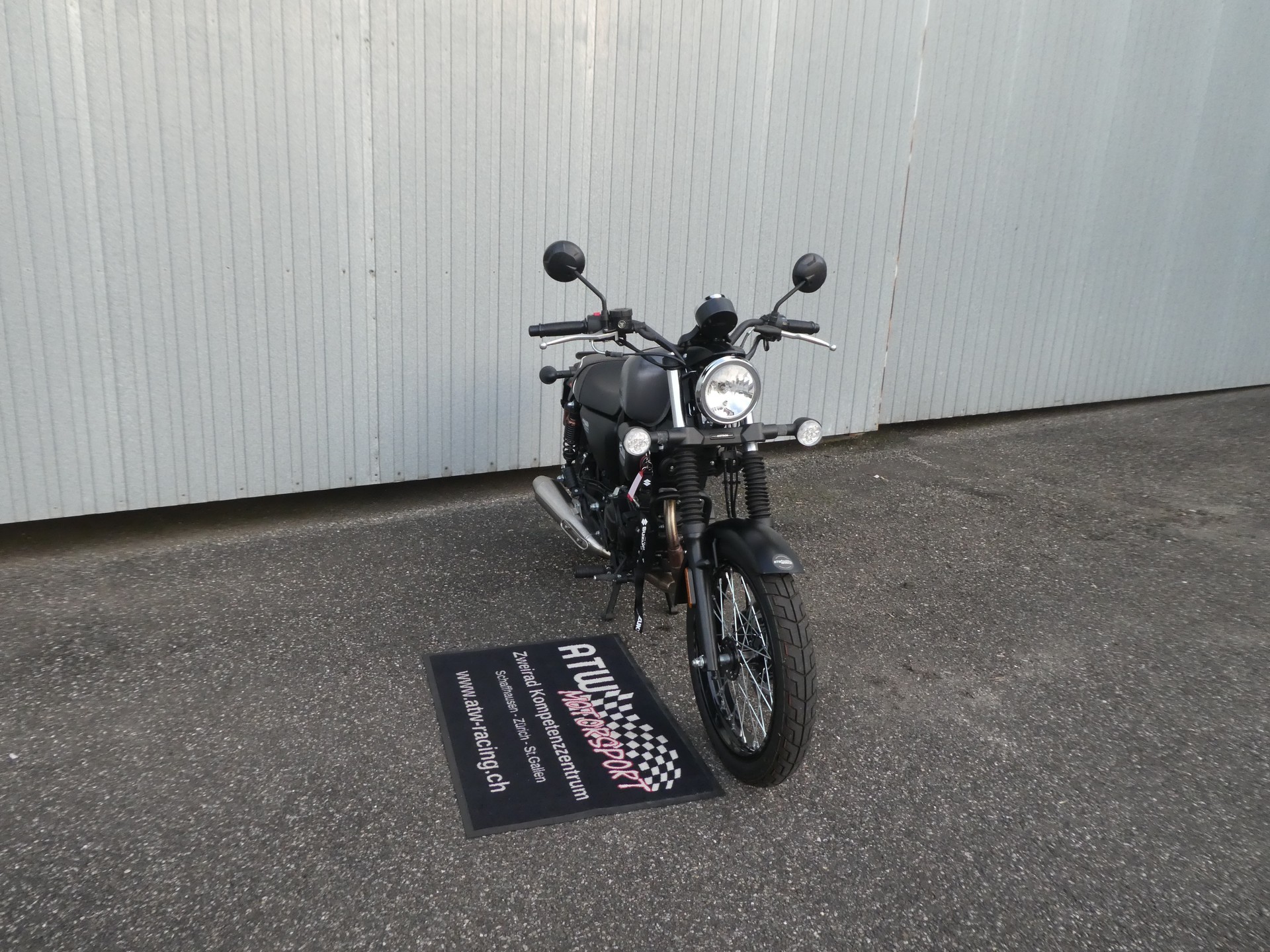 MOTRON REVOLVER 125-showroom-element-2