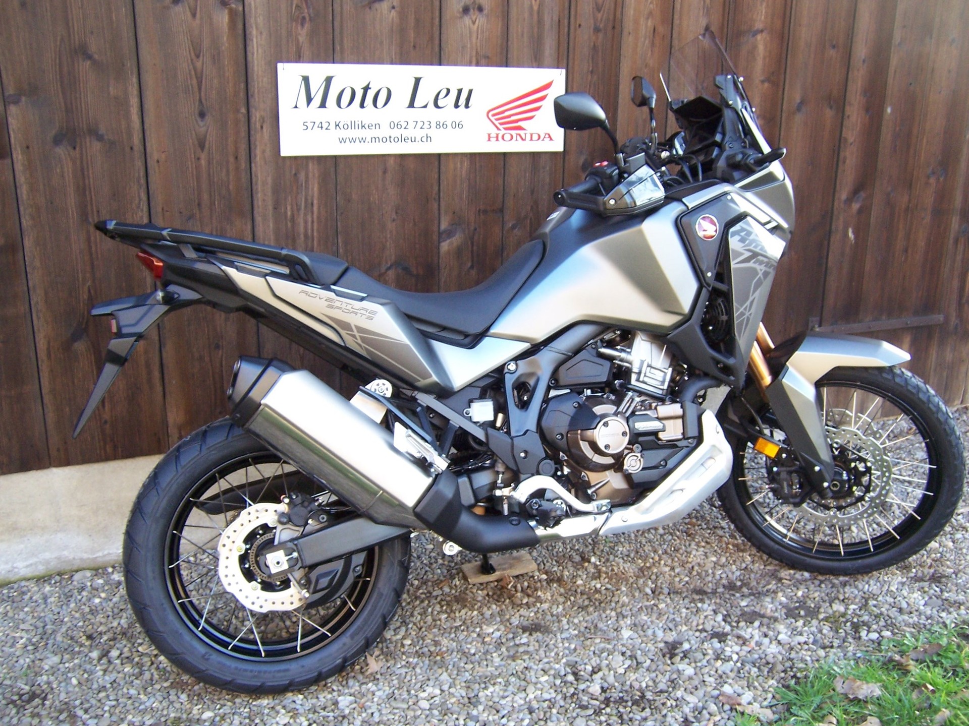 HONDA CRF 1100 DCT Africa Twin Adventure-showroom-element-3