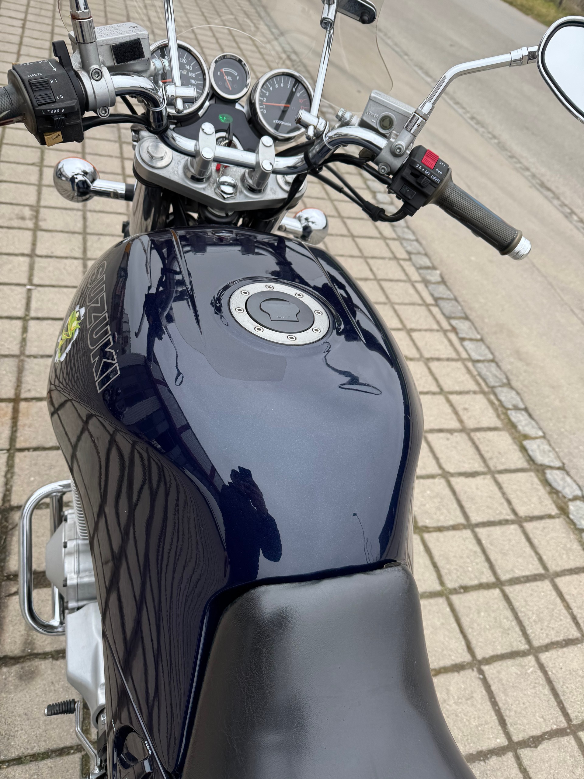 SUZUKI GSX 1100 G M/N-image-4