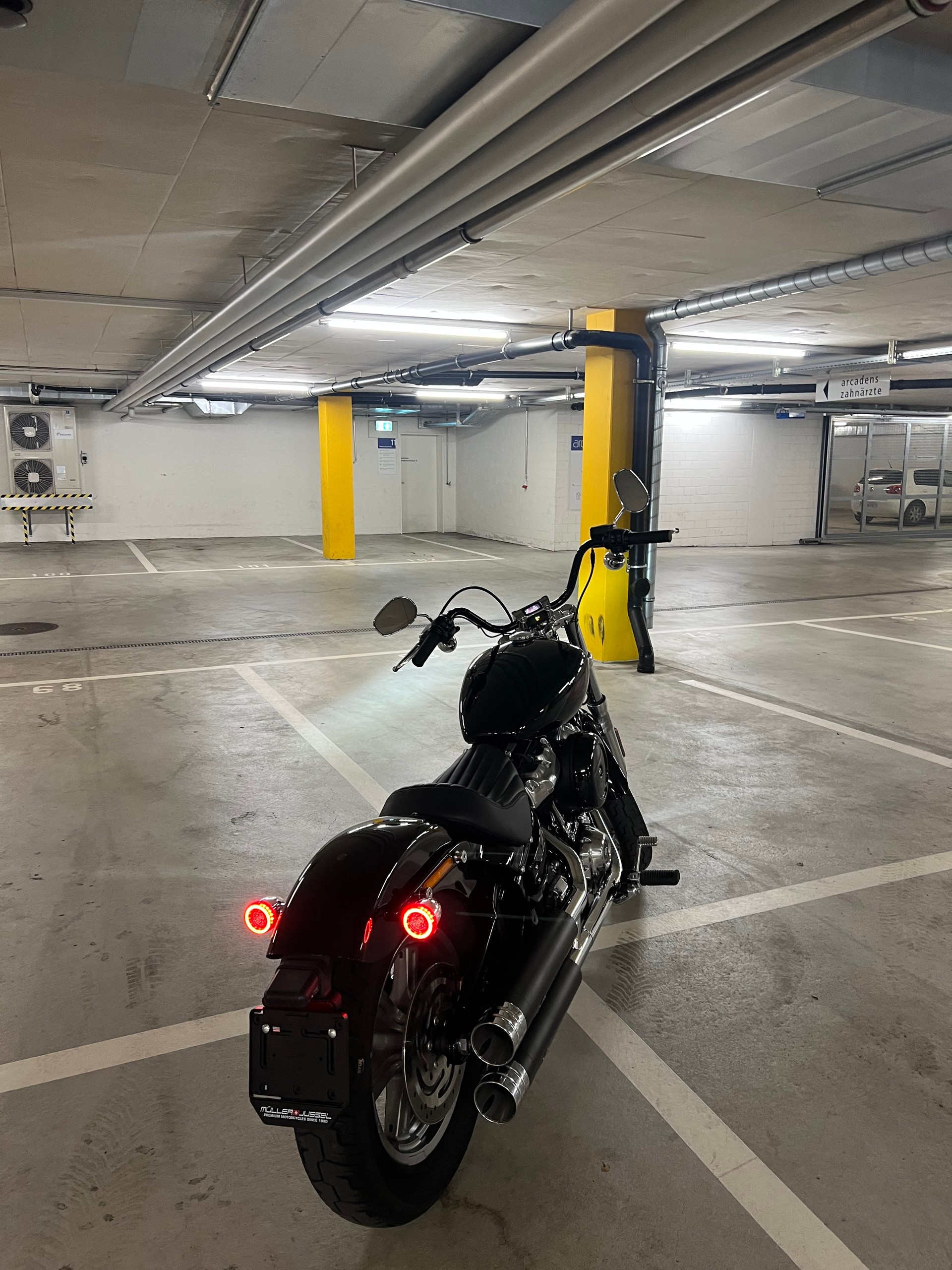 HARLEY-DAVIDSON FXST Softail Standard-image-2