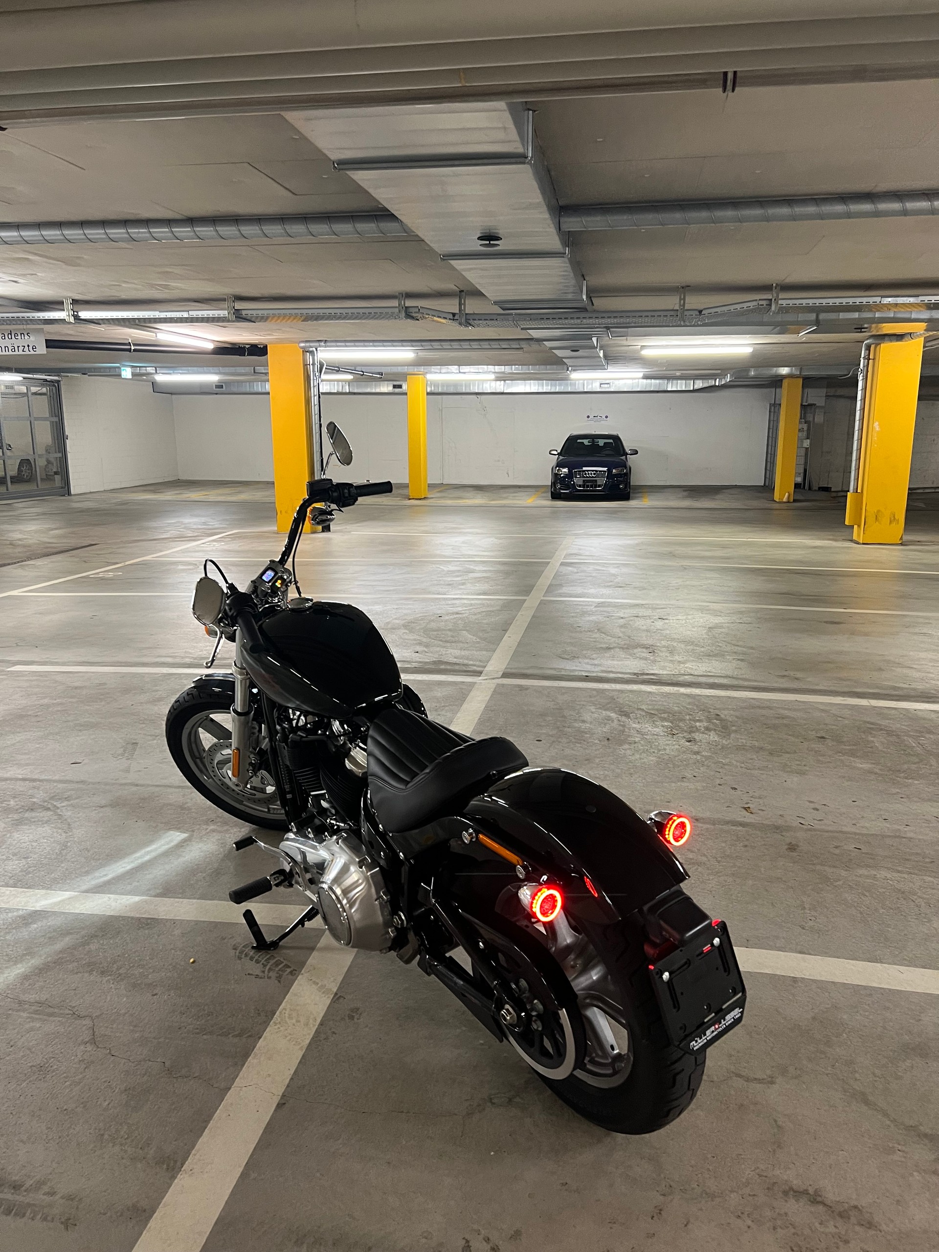 HARLEY-DAVIDSON FXST Softail Standard-image-1