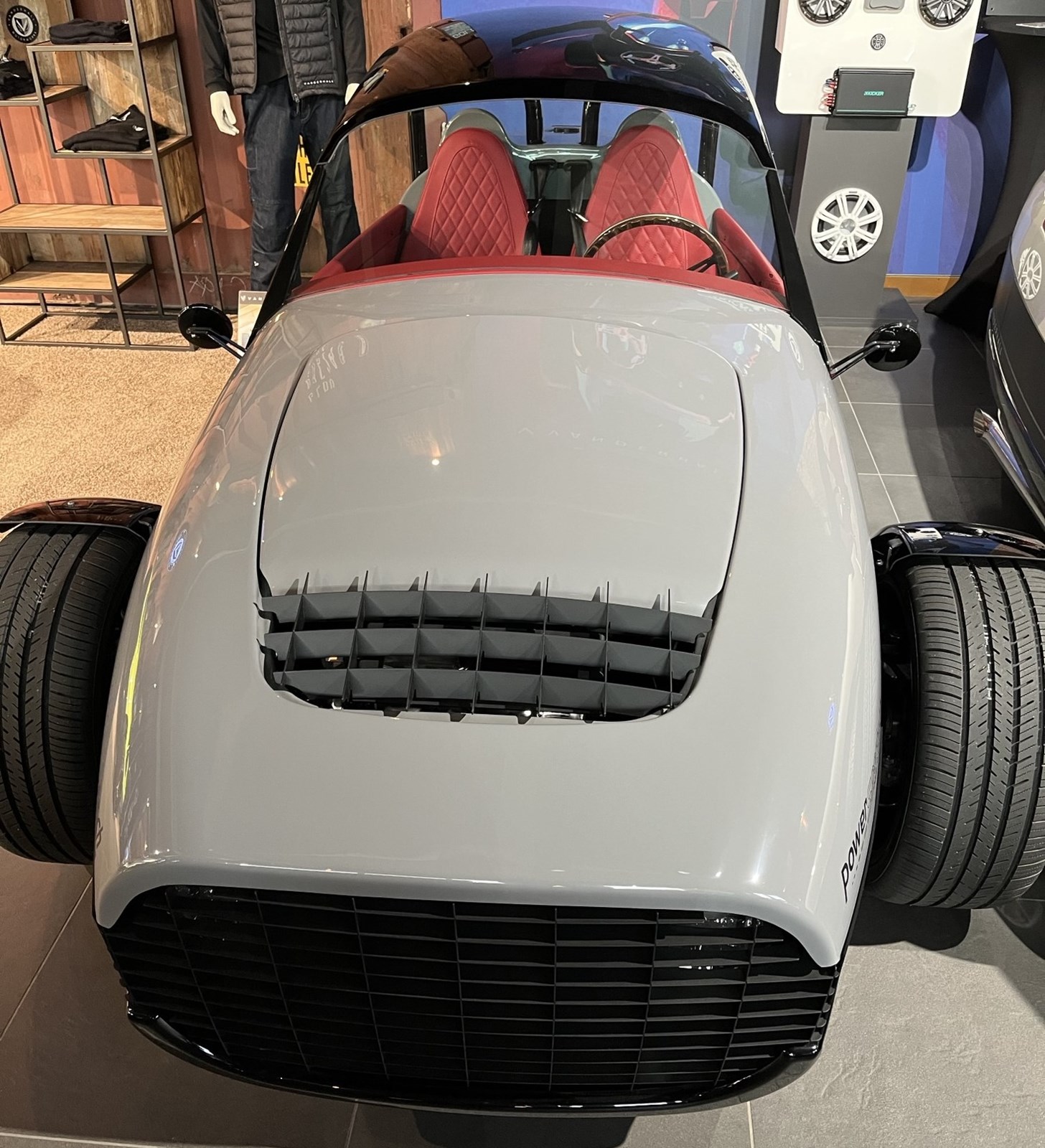 VANDERHALL Carmel GTS-image-1