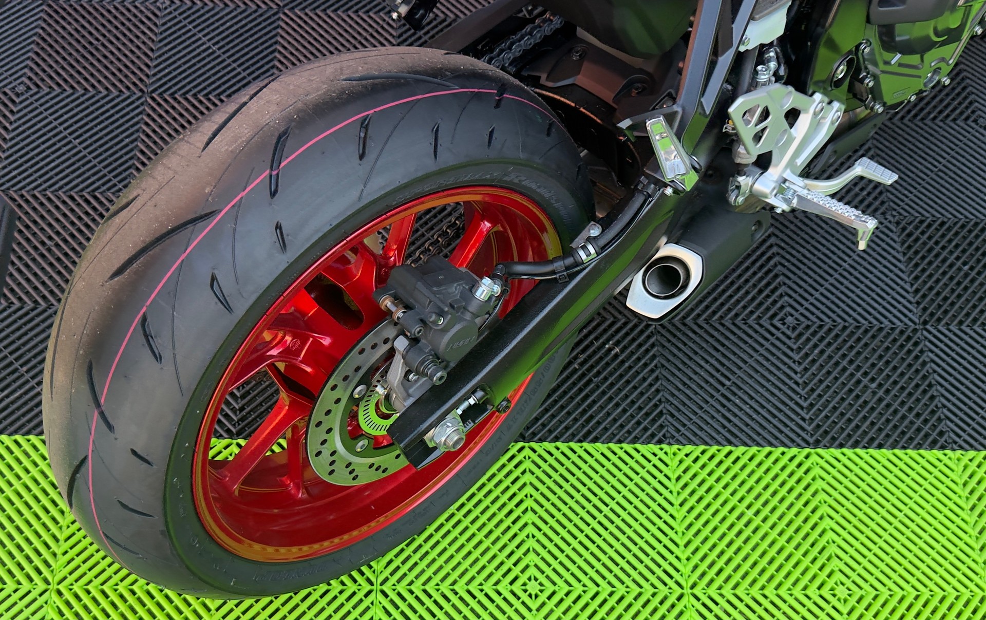 SUZUKI GSX 8 S (35kW)-image-4