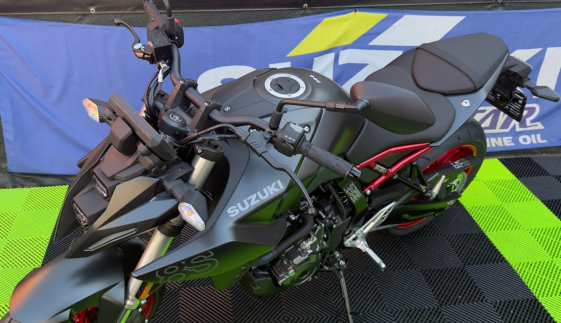 SUZUKI GSX 8 S (35kW)-image-12
