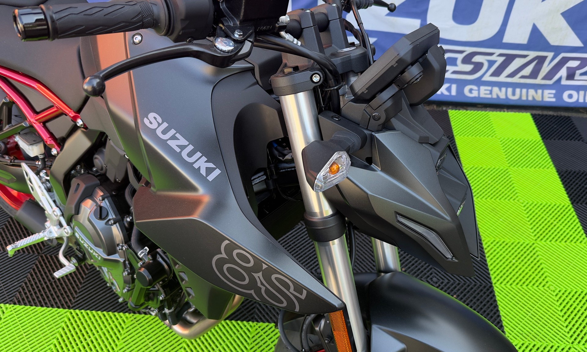 SUZUKI GSX 8 S (35kW)-image-13
