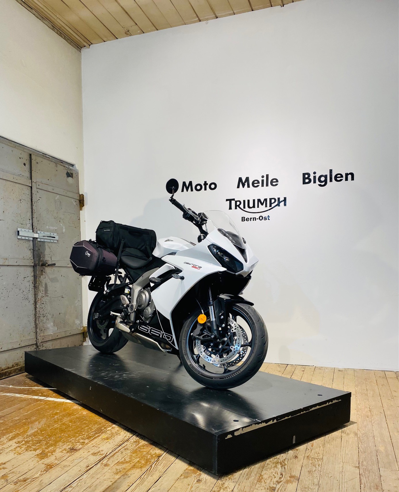 TRIUMPH Daytona 660