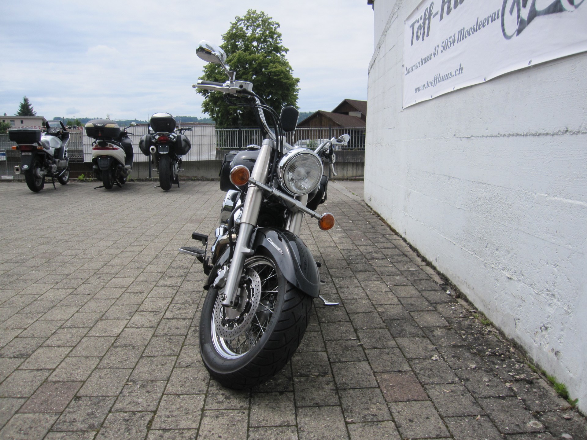 YAMAHA XVS 1100 A-showroom-element-1