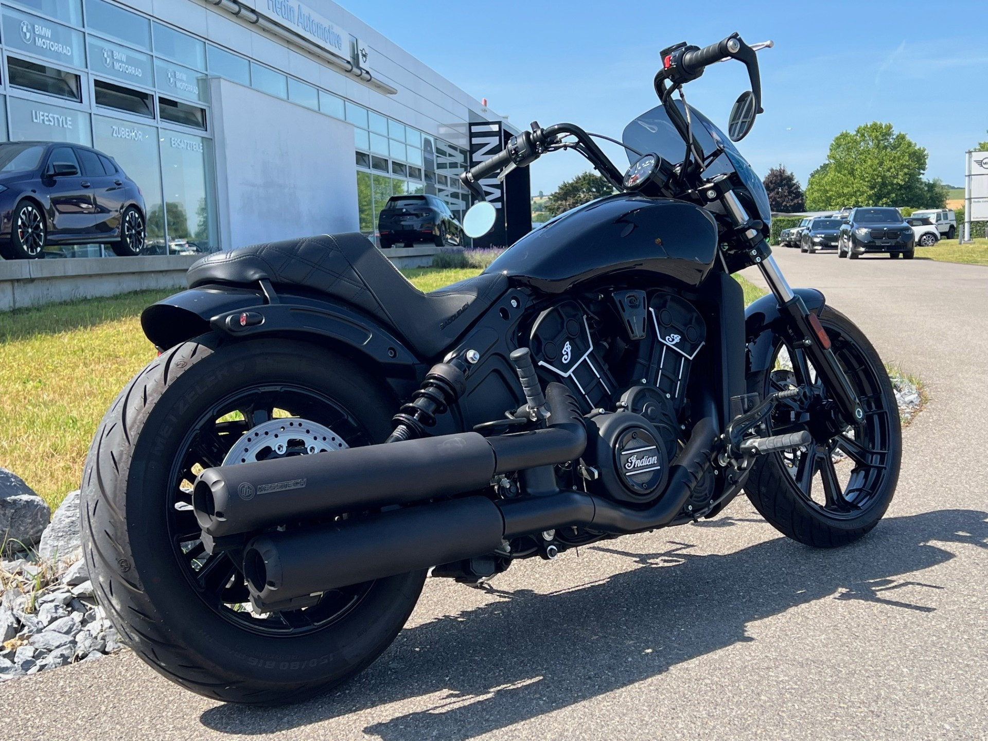 INDIAN Scout Rogue-showroom-element-2