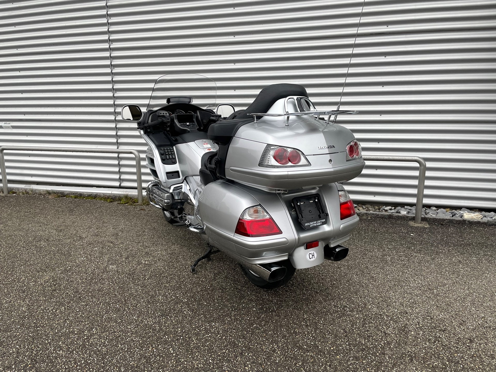 HONDA GL 1800 A Goldwing-image-2