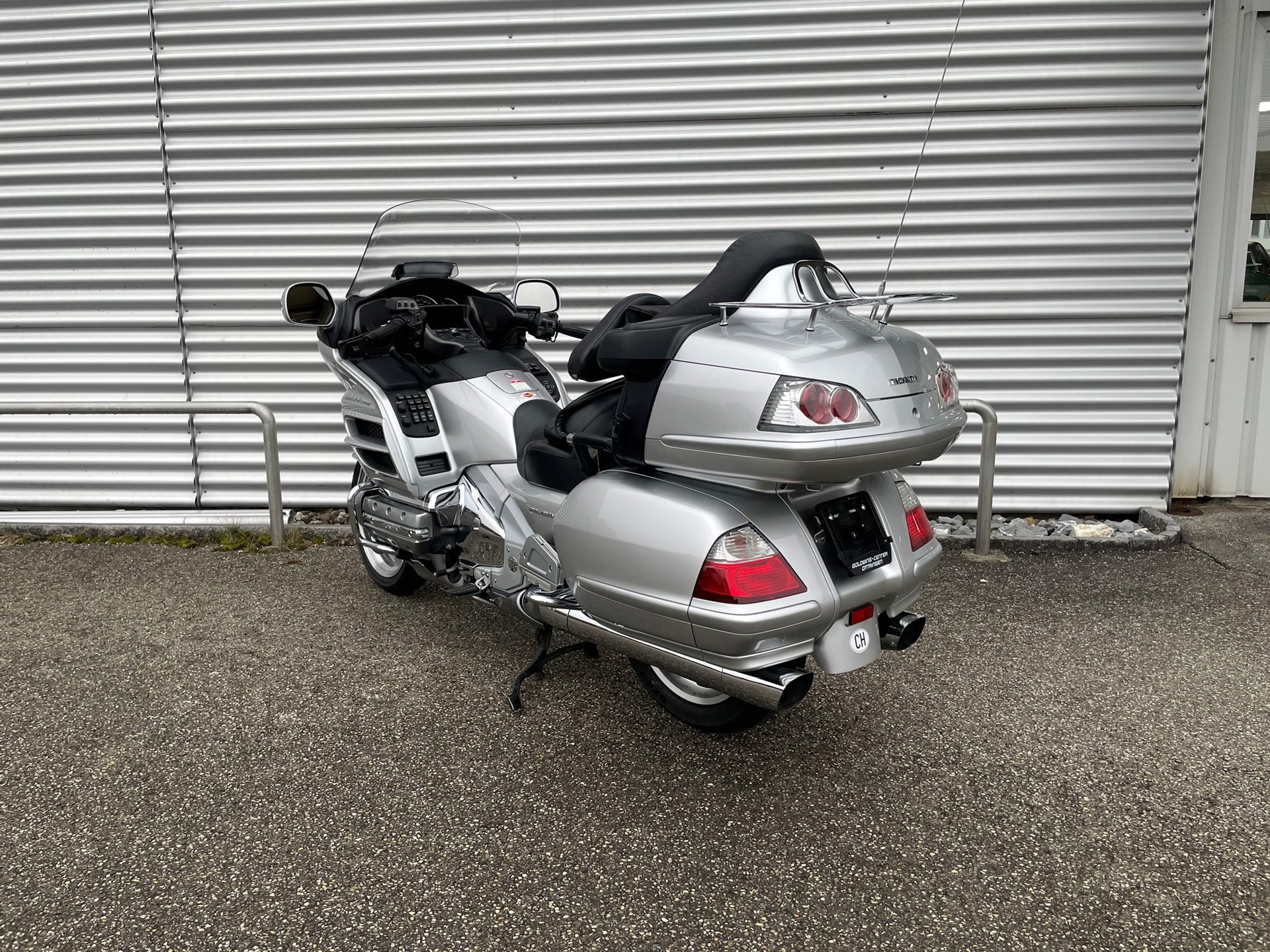 HONDA GL 1800 A Goldwing-image-7