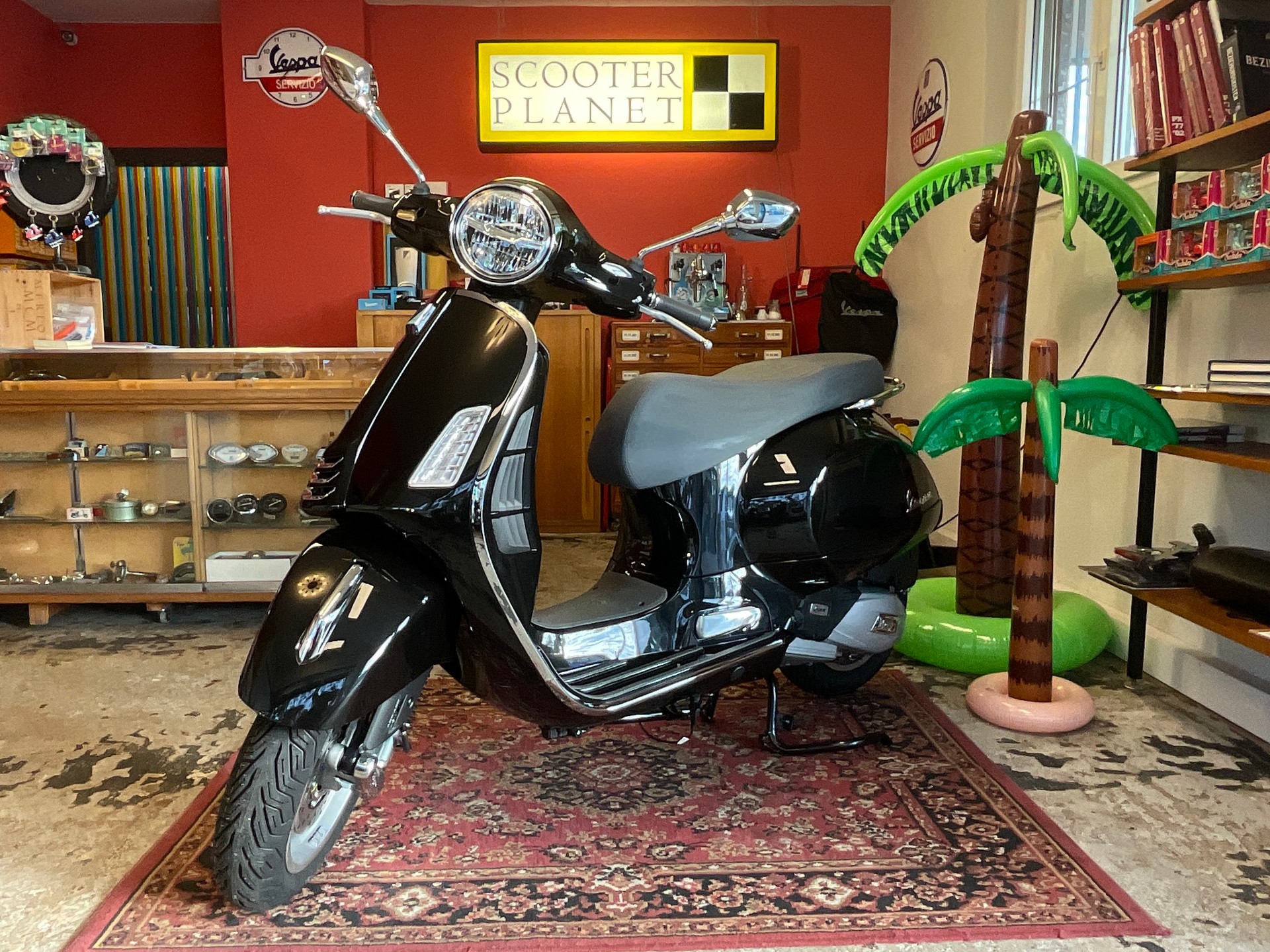 PIAGGIO Vespa GTS 125 ABS-image-1