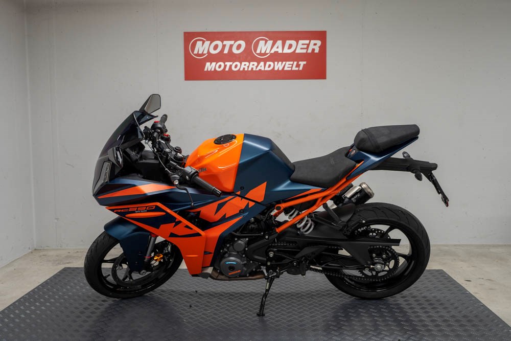 KTM 390 RC ABS-showroom-element-2