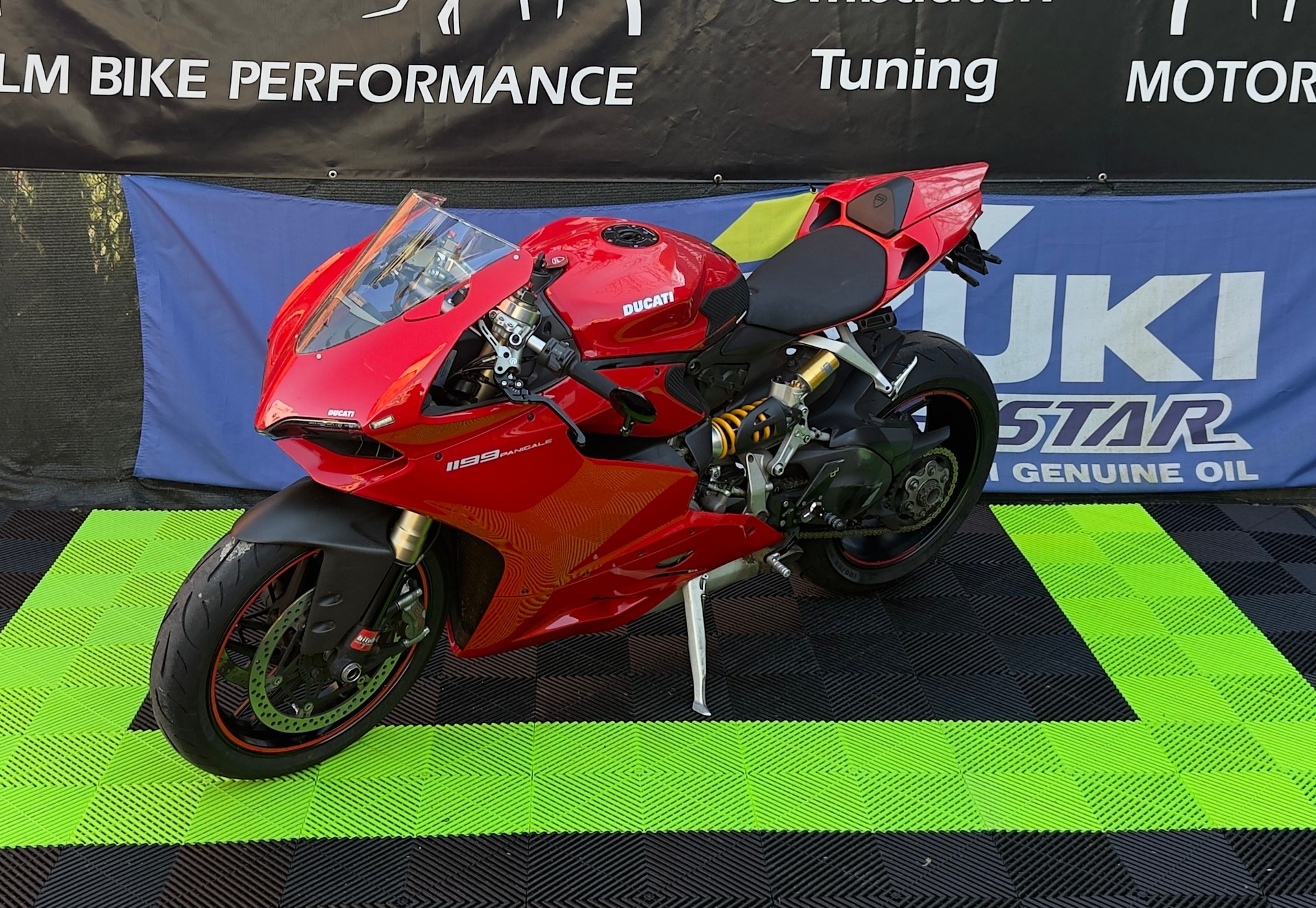 DUCATI Panigale 1199 ABS-showroom-element-1