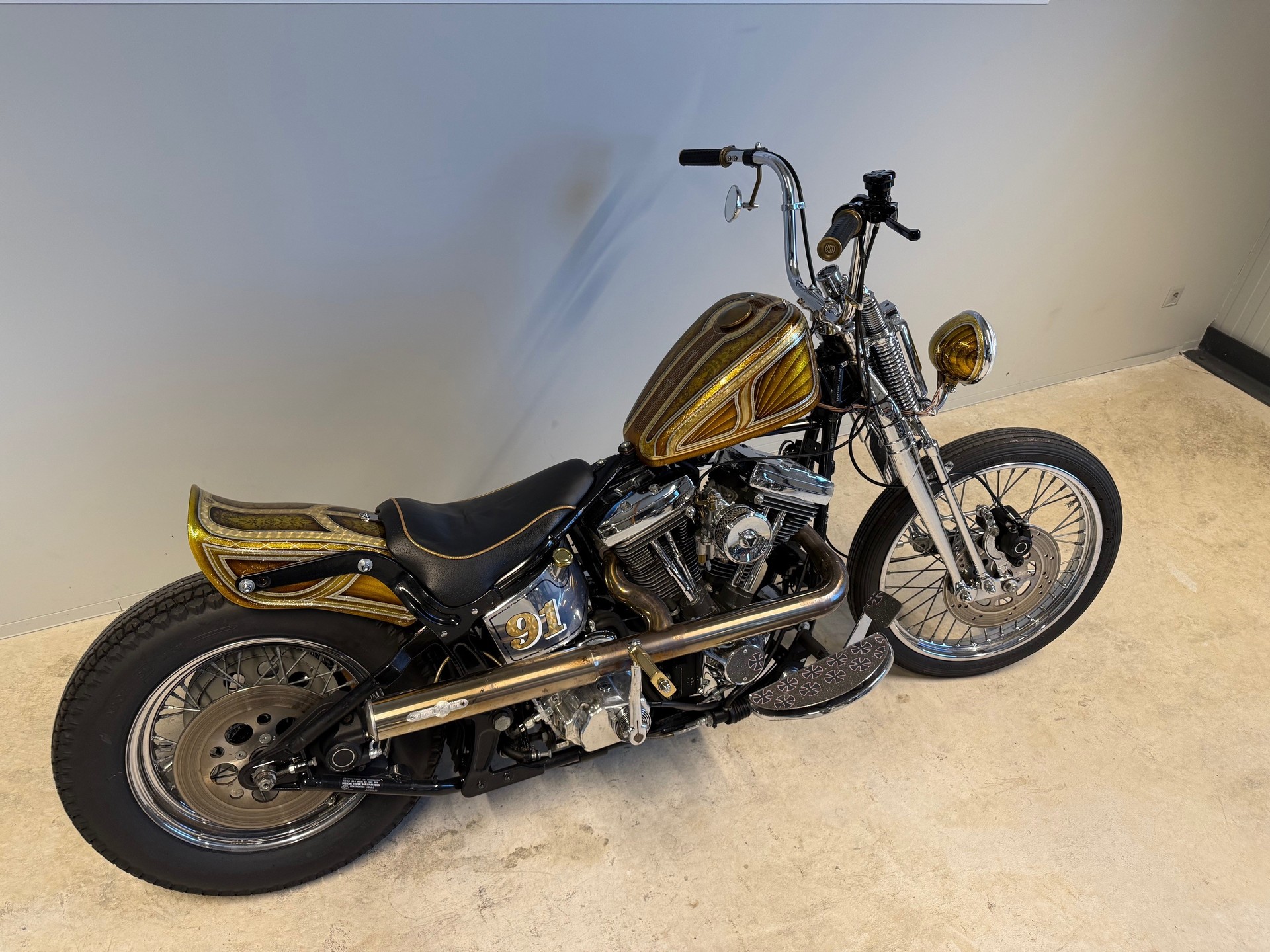 HARLEY-DAVIDSON FXSTS Springer Softail-showroom-element-1